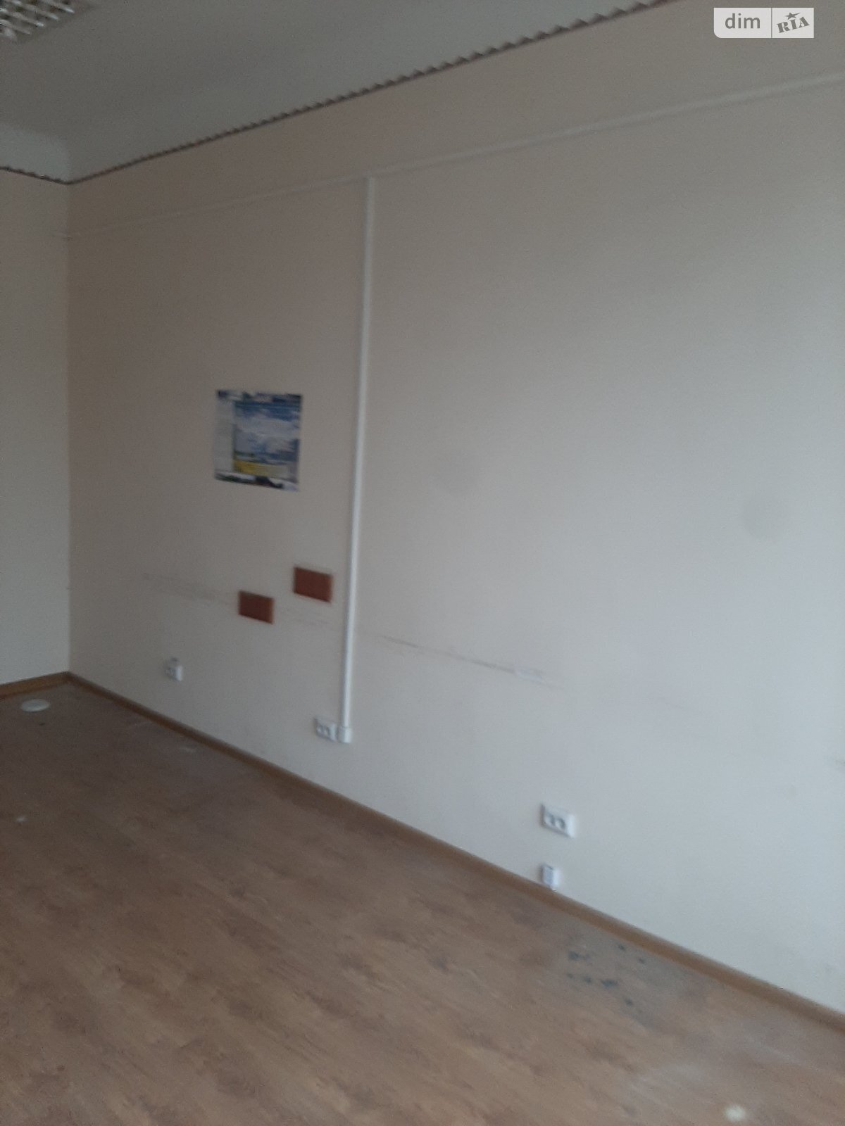 Комерційне приміщення в Чернівцях, продаж по Героїв Майдану вулиця, район Шевченківський, ціна: 700 000 доларів за об’єкт фото 1