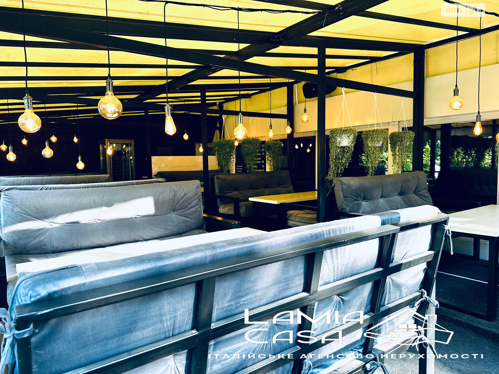 Коммерческое помещение в Черновцах, продажа по Небесной Сотни улица 23, район Шевченковский, цена: 150 000 долларов за объект фото 1 Коммерческое помещение в Черновцах, продажа по Небесной Сотни улица 23, район Шевченковский, цена: 150 000 долларов за объект фото 1