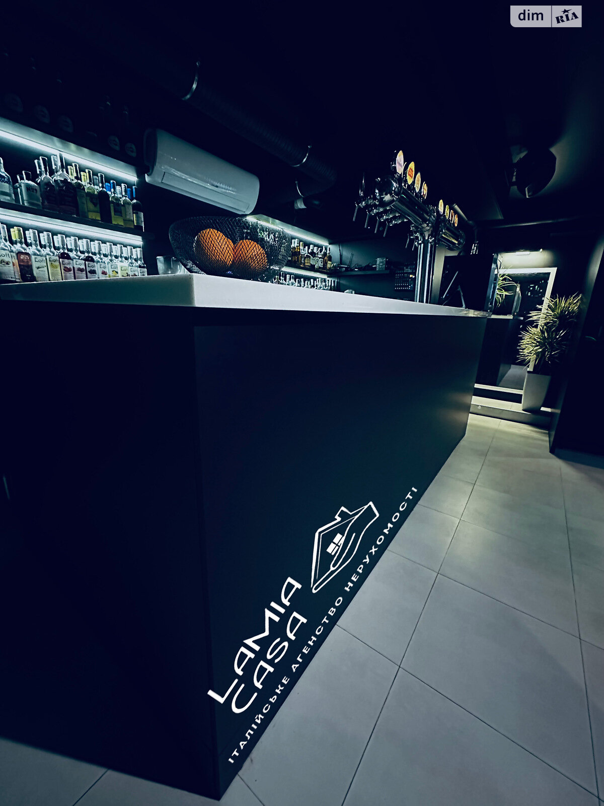 Коммерческое помещение в Черновцах, продажа по Небесной Сотни улица 23, район Шевченковский, цена: 150 000 долларов за объект фото 1 Коммерческое помещение в Черновцах, продажа по Небесной Сотни улица 23, район Шевченковский, цена: 150 000 долларов за объект фото 1