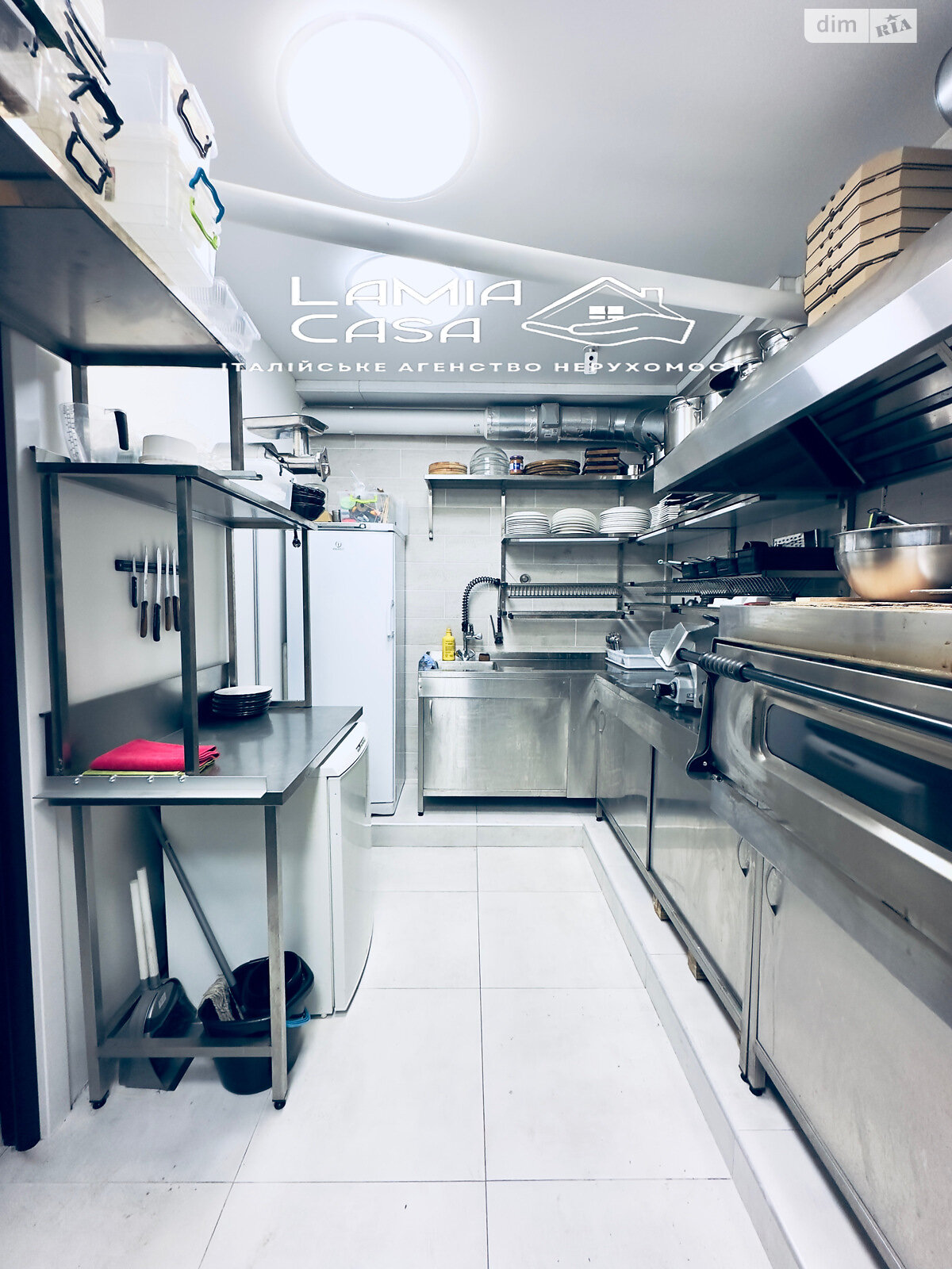 Коммерческое помещение в Черновцах, продажа по Небесной Сотни улица 23, район Шевченковский, цена: 150 000 долларов за объект фото 1 Коммерческое помещение в Черновцах, продажа по Небесной Сотни улица 23, район Шевченковский, цена: 150 000 долларов за объект фото 1