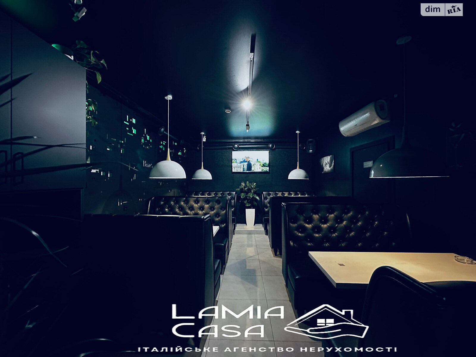 Коммерческое помещение в Черновцах, продажа по Небесной Сотни улица 23, район Шевченковский, цена: 150 000 долларов за объект фото 1 Коммерческое помещение в Черновцах, продажа по Небесной Сотни улица 23, район Шевченковский, цена: 150 000 долларов за объект фото 1