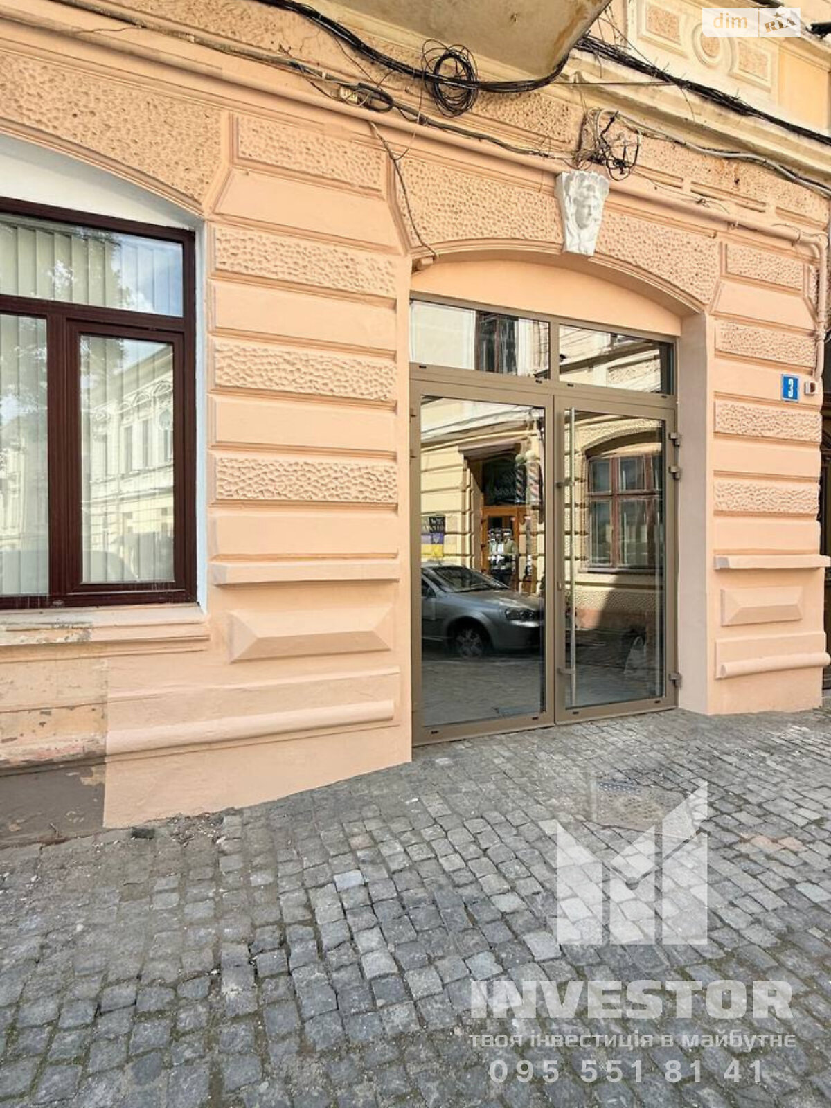 Комерційне приміщення в Чернівцях, продаж по Філармонії площа 3, район Центр, ціна: 135 000 доларів за об’єкт фото 1 Комерційне приміщення в Чернівцях, продаж по Філармонії площа 3, район Центр, ціна: 135 000 доларів за об’єкт фото 1