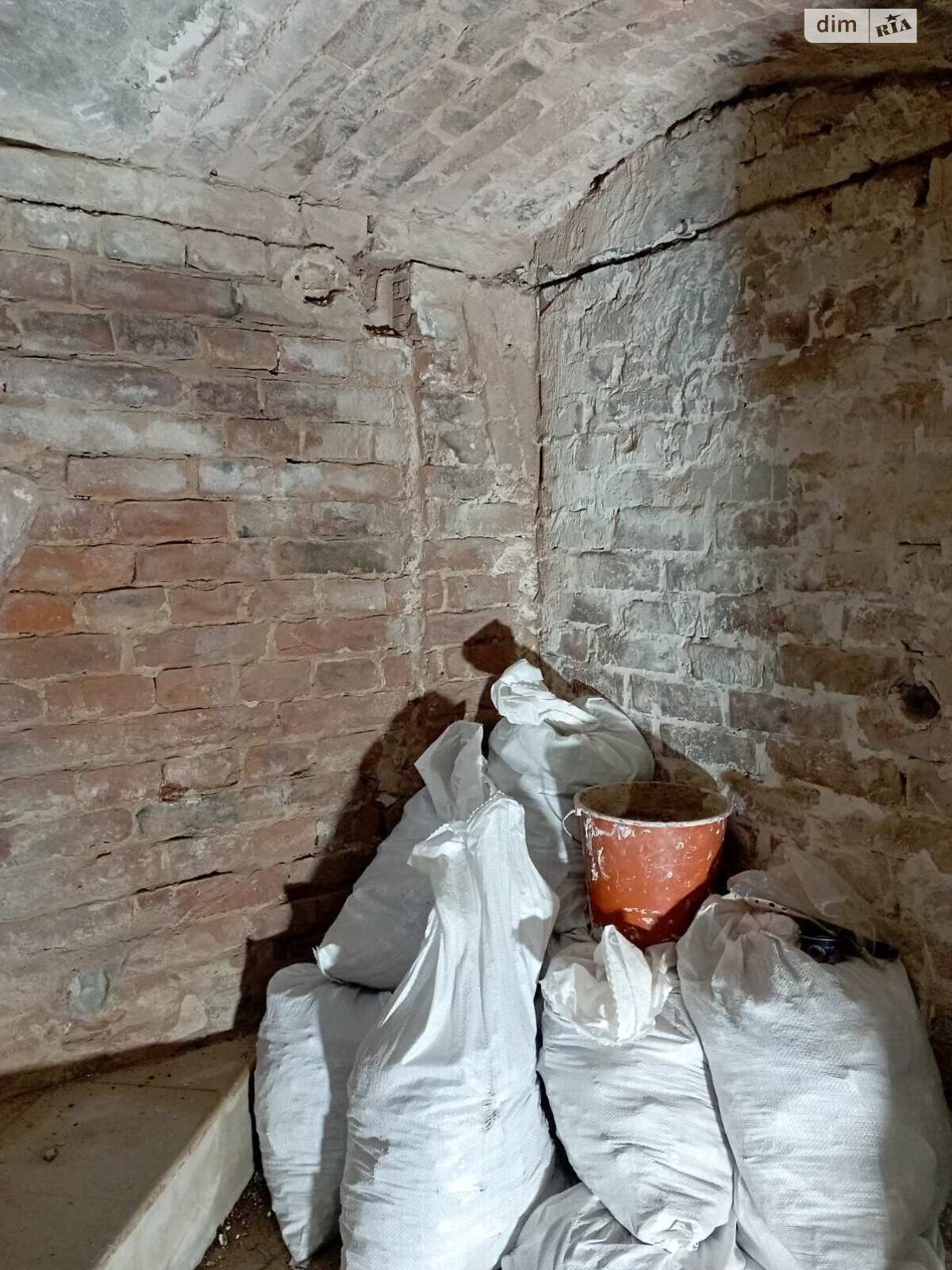 Коммерческое помещение в Черновцах, продажа по Франко Ивана улица, район Центр, цена: 100 000 долларов за объект фото 1 Коммерческое помещение в Черновцах, продажа по Франко Ивана улица, район Центр, цена: 100 000 долларов за объект фото 1