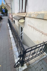 Коммерческое помещение в Черновцах, продажа по Вильде Ирины улица 7, район Центр, цена: 32 000 долларов за объект фото 2