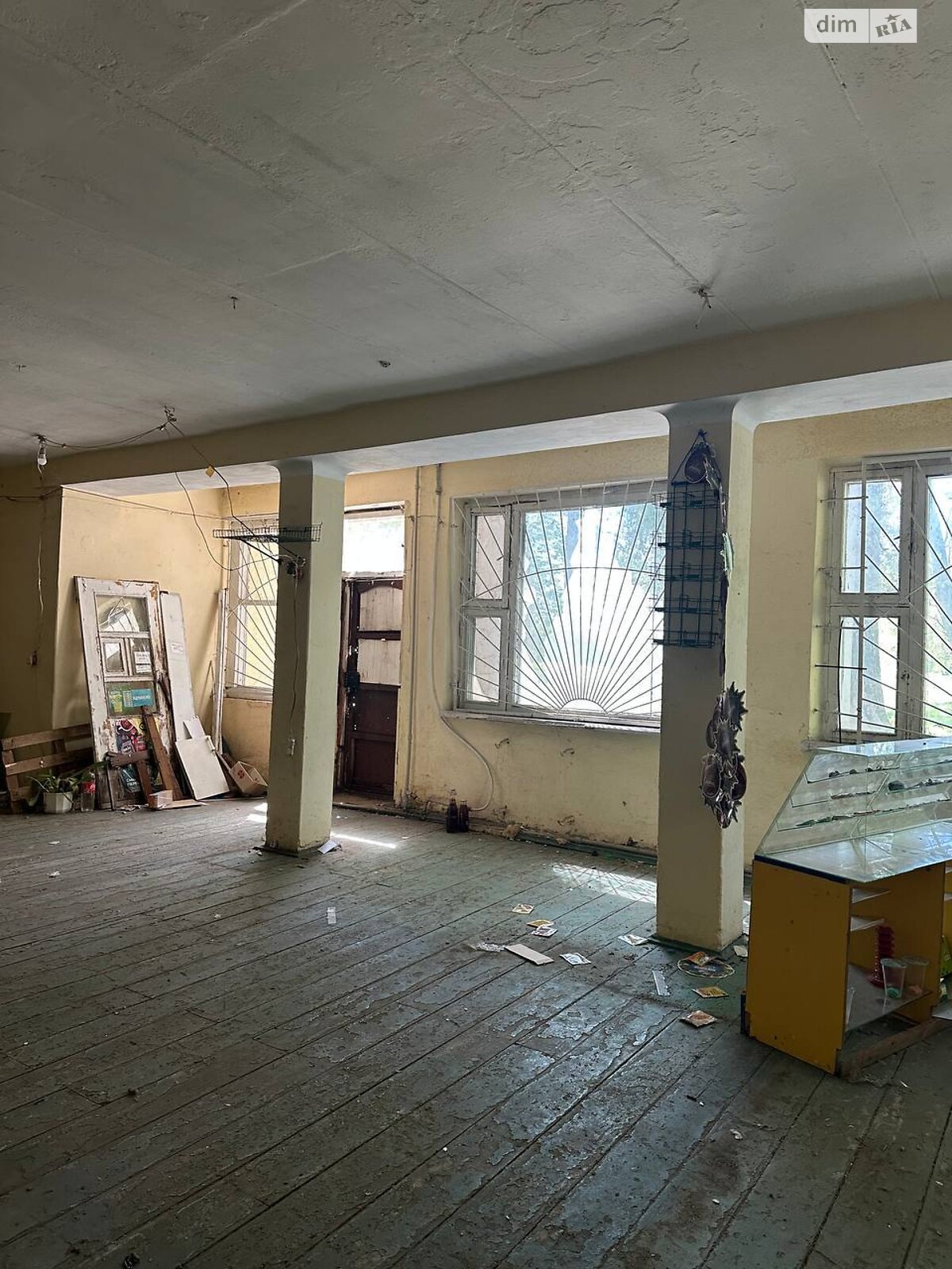 Коммерческое помещение в Днепре, продажа по Мамая казака улица, район 12 квартал, цена: 85 000 долларов за объект фото 1 Коммерческое помещение в Днепре, продажа по Мамая казака улица, район 12 квартал, цена: 85 000 долларов за объект фото 1