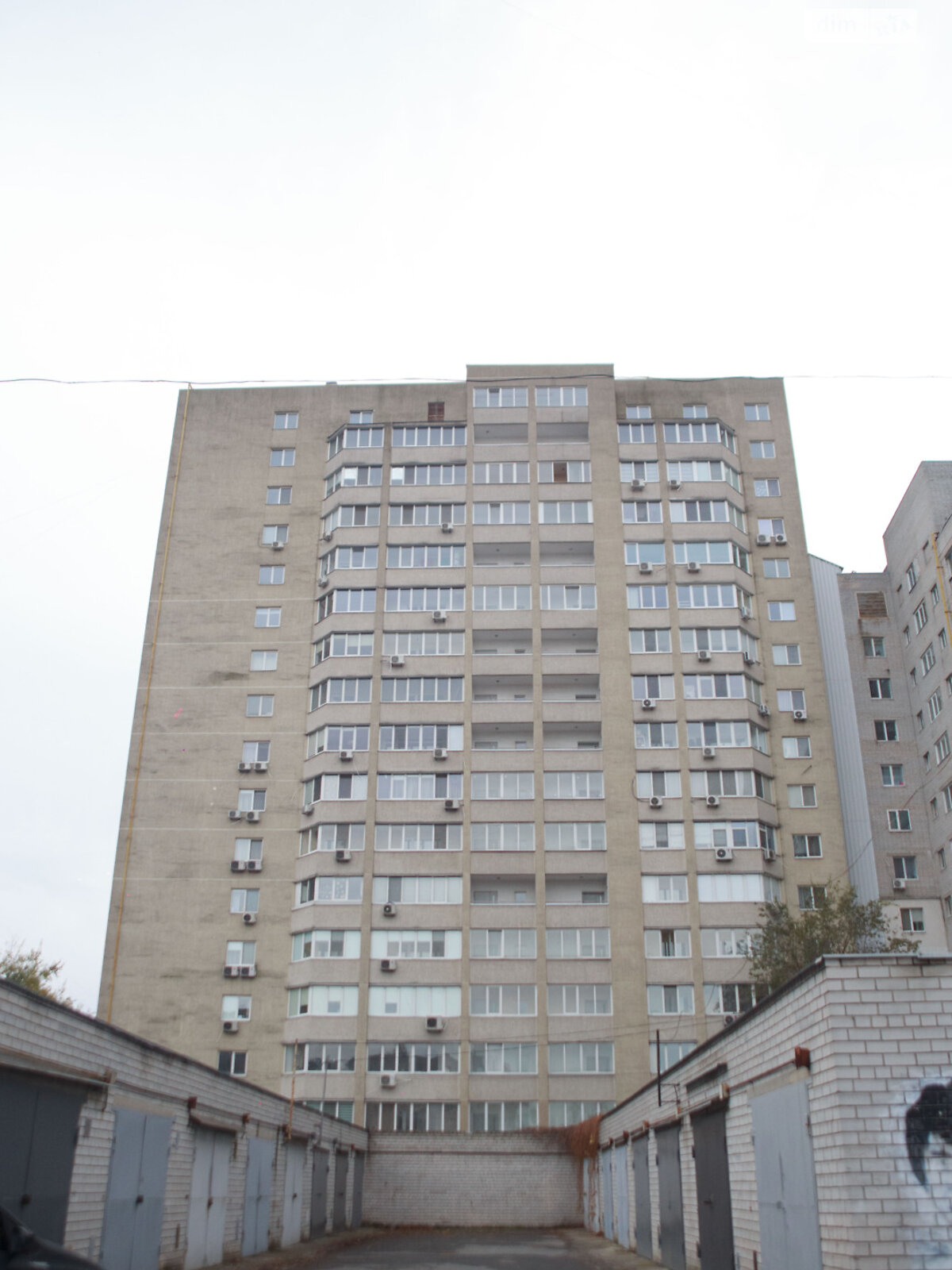 Коммерческое помещение в Днепре, продажа по Дарницкая улица, район Калиновая Правда, цена: 42 400 долларов за объект фото 1 Коммерческое помещение в Днепре, продажа по Дарницкая улица, район Калиновая Правда, цена: 42 400 долларов за объект фото 1