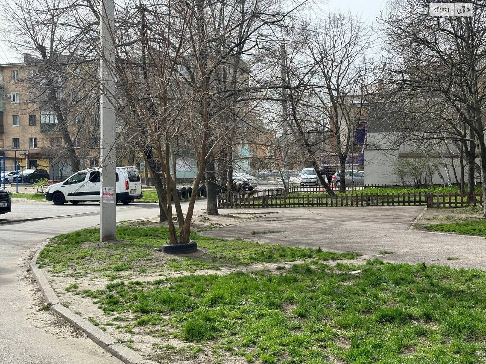Комерційне приміщення в Дніпрі, продаж по Слобожанський проспект 68, район Косіора, ціна: 30 000 доларів за об’єкт фото 1 Комерційне приміщення в Дніпрі, продаж по Слобожанський проспект 68, район Косіора, ціна: 30 000 доларів за об’єкт фото 1