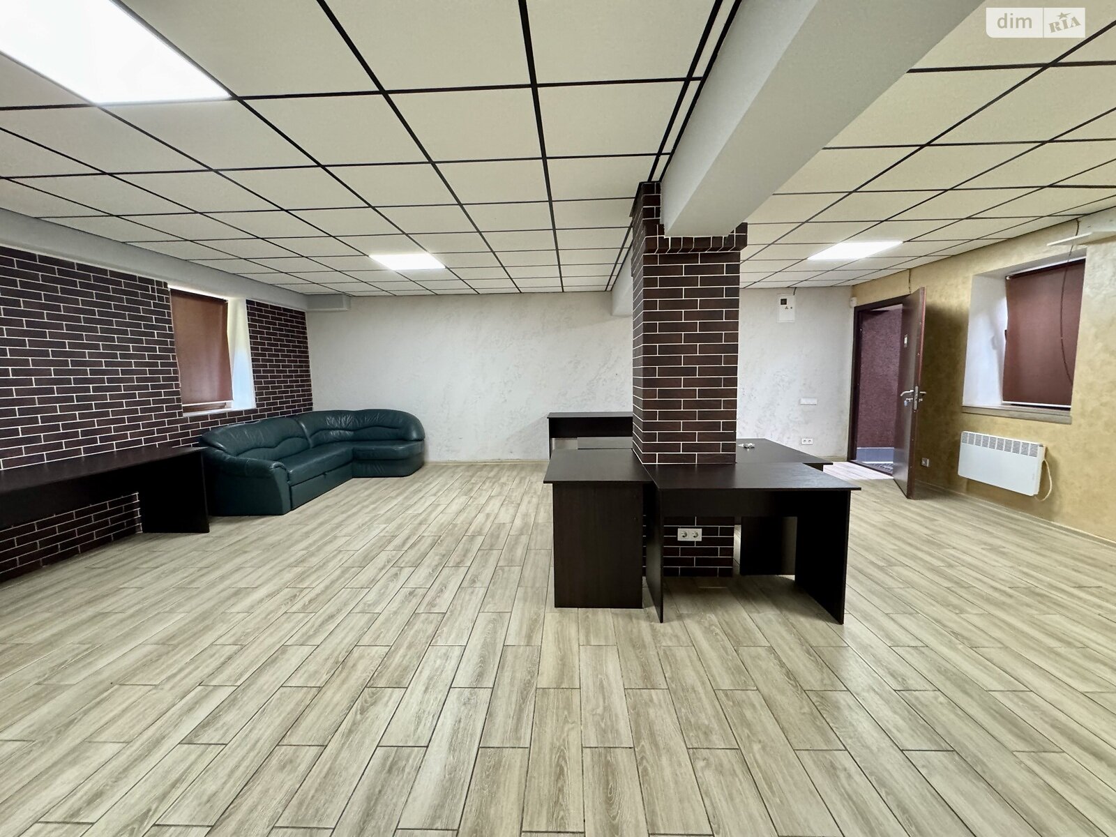 Коммерческое помещение в Днепре, продажа по Моссаковского Владимира улица 30, район Нагорный, цена: 39 000 долларов за объект фото 1 Коммерческое помещение в Днепре, продажа по Моссаковского Владимира улица 30, район Нагорный, цена: 39 000 долларов за объект фото 1