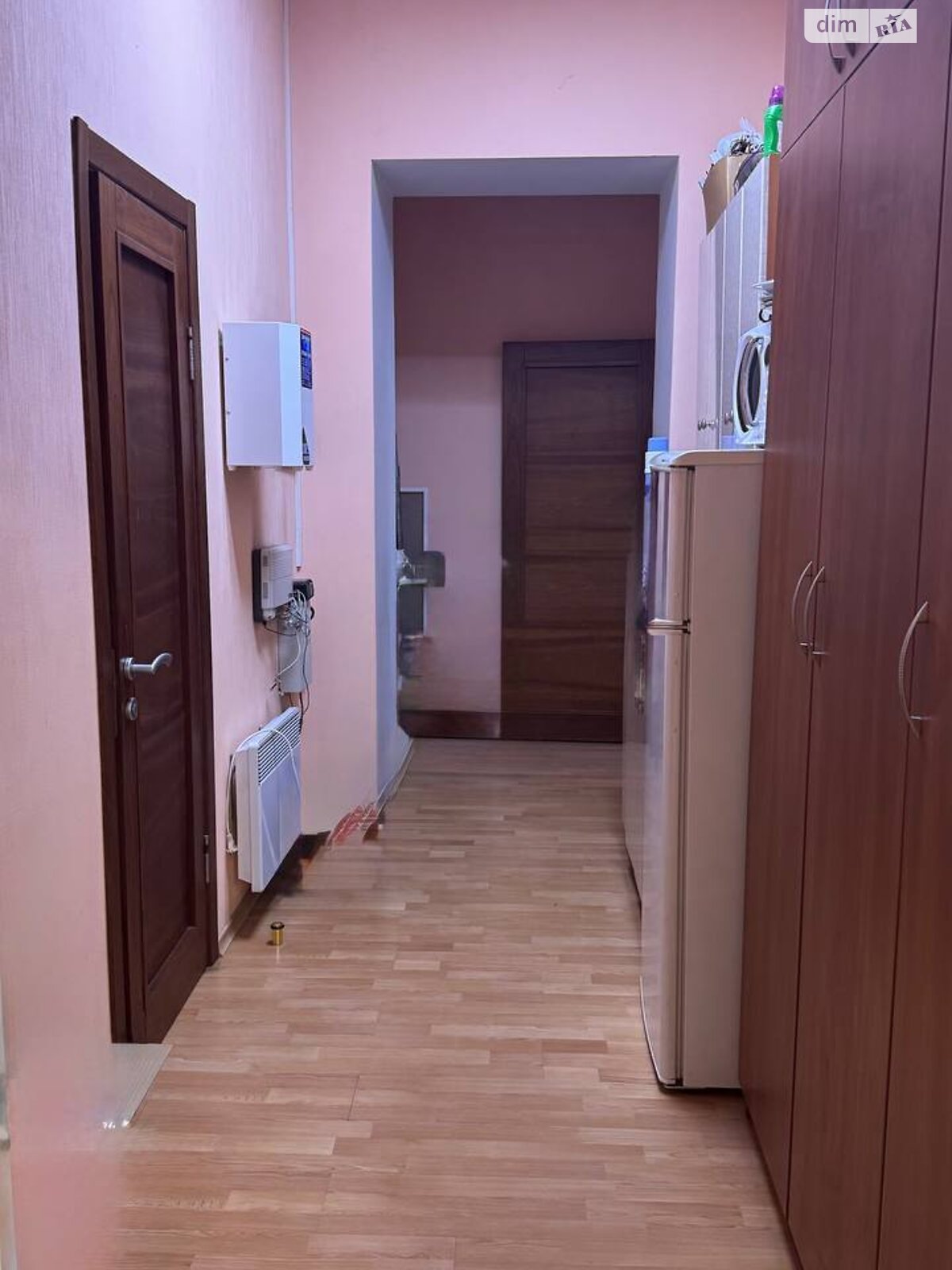 Комерційне приміщення в Дніпрі, продаж по Моссаковського Володимира вулиця 1, район Нагорний, ціна: 135 000 доларів за об’єкт фото 1 Комерційне приміщення в Дніпрі, продаж по Моссаковського Володимира вулиця 1, район Нагорний, ціна: 135 000 доларів за об’єкт фото 1