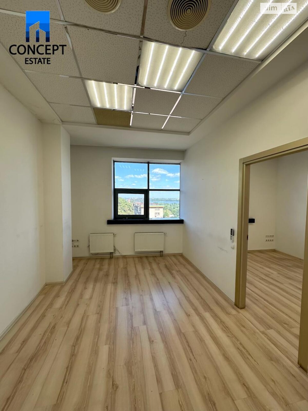 Коммерческое помещение в Днепре, продажа по Яворницкого Дмитрия проспект 1А, район Нагорный, цена: 150 000 долларов за объект фото 1 Коммерческое помещение в Днепре, продажа по Яворницкого Дмитрия проспект 1А, район Нагорный, цена: 150 000 долларов за объект фото 1