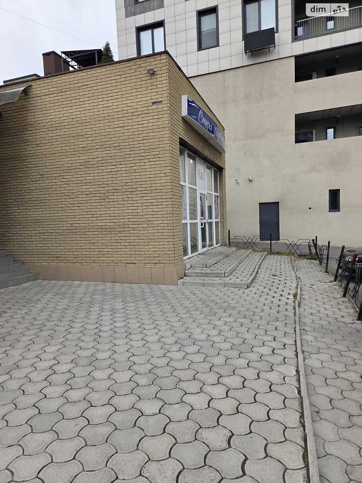 Комерційне приміщення в Дніпрі, продаж по Набережна Перемоги вулиця 70, район Перемога-2, ціна: 550 000 доларів за об’єкт фото 1