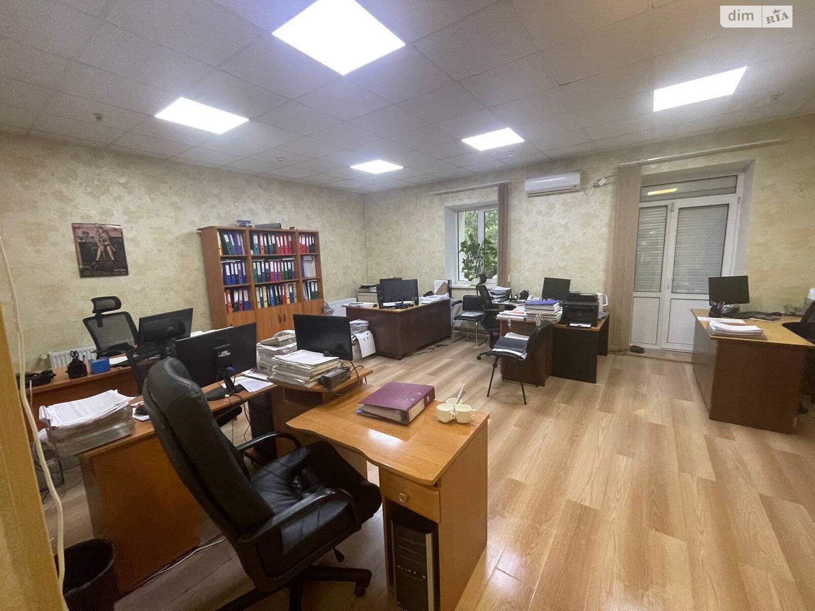 Комерційне приміщення в Дніпрі, продаж по Робоча вулиця 89А, район Робоча, ціна: 650 000 доларів за об’єкт фото 1 Комерційне приміщення в Дніпрі, продаж по Робоча вулиця 89А, район Робоча, ціна: 650 000 доларів за об’єкт фото 1
