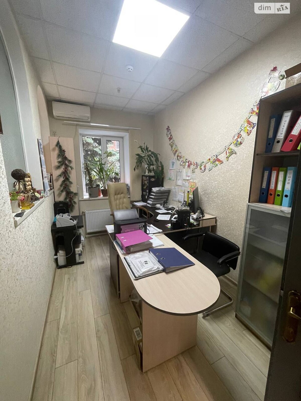 Комерційне приміщення в Дніпрі, продаж по Робоча вулиця 89А, район Робоча, ціна: 650 000 доларів за об’єкт фото 1 Комерційне приміщення в Дніпрі, продаж по Робоча вулиця 89А, район Робоча, ціна: 650 000 доларів за об’єкт фото 1