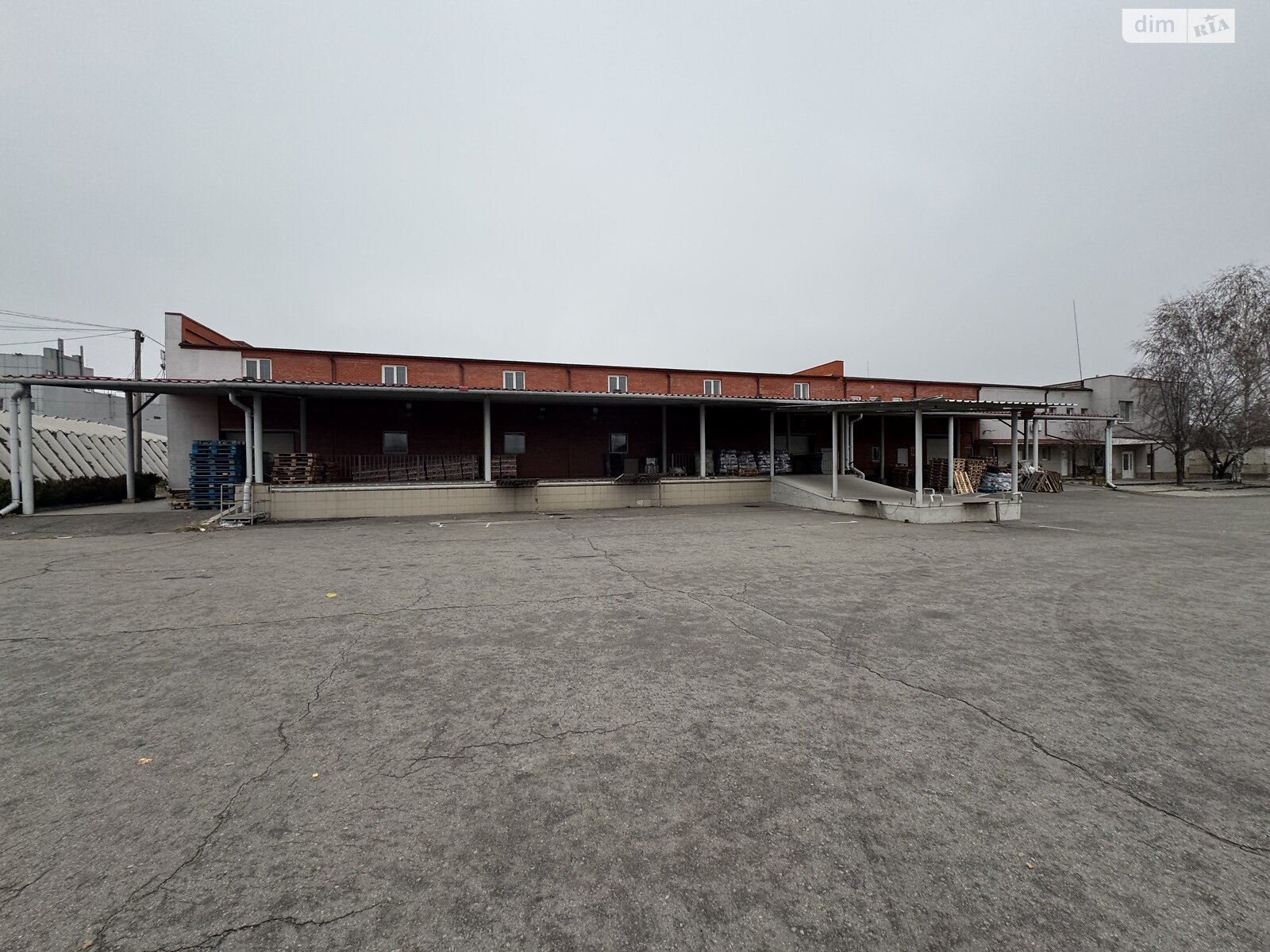 Коммерческое помещение в Днепре, продажа по Стартовая улица, район Соборный, цена: 1 300 000 долларов за объект фото 1 Коммерческое помещение в Днепре, продажа по Стартовая улица, район Соборный, цена: 1 300 000 долларов за объект фото 1