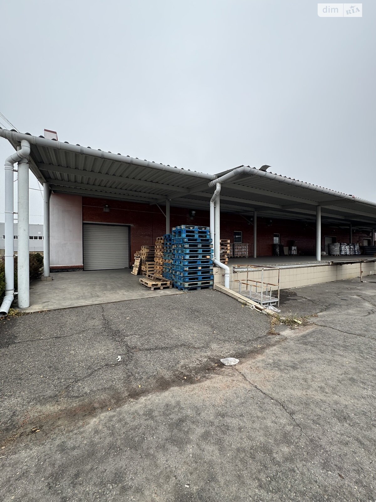 Коммерческое помещение в Днепре, продажа по Стартовая улица, район Соборный, цена: 1 300 000 долларов за объект фото 1 Коммерческое помещение в Днепре, продажа по Стартовая улица, район Соборный, цена: 1 300 000 долларов за объект фото 1