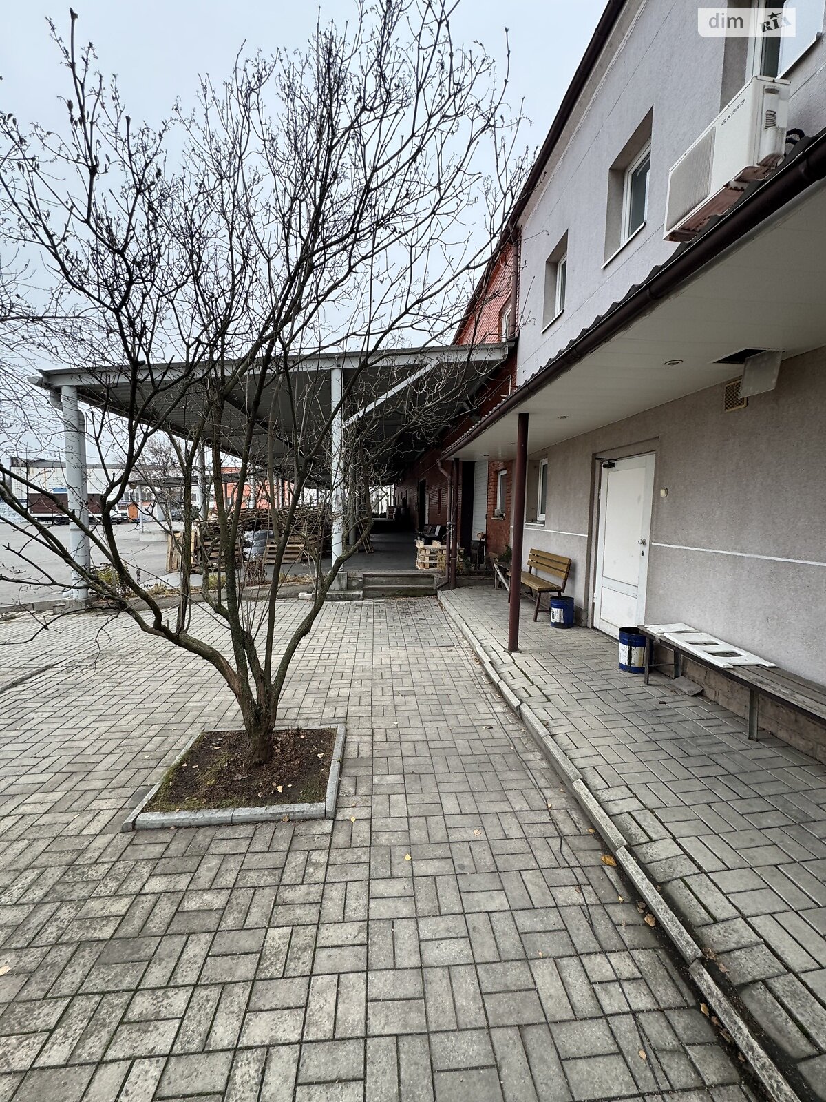 Коммерческое помещение в Днепре, продажа по Стартовая улица, район Соборный, цена: 1 300 000 долларов за объект фото 1 Коммерческое помещение в Днепре, продажа по Стартовая улица, район Соборный, цена: 1 300 000 долларов за объект фото 1