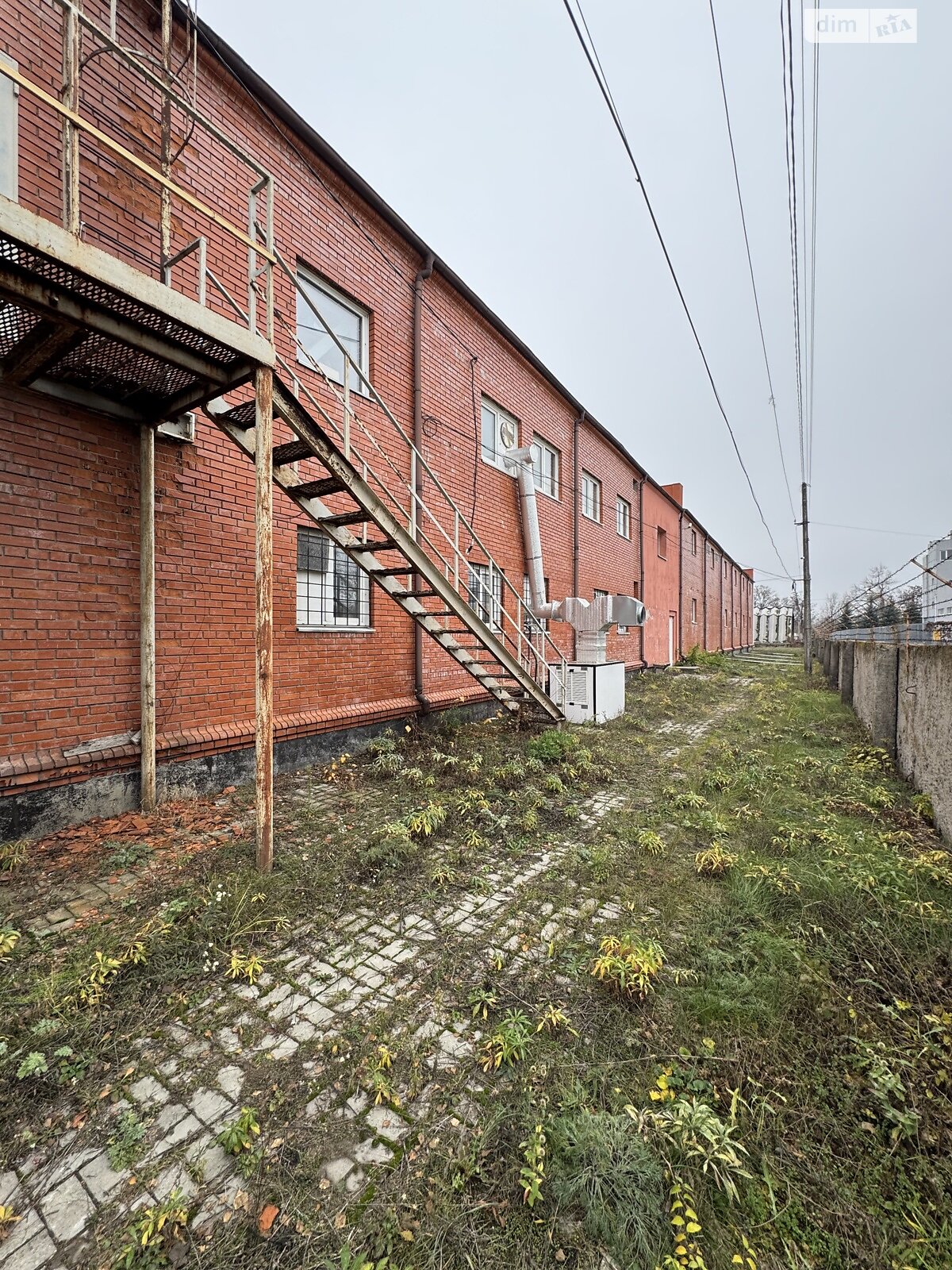 Коммерческое помещение в Днепре, продажа по Стартовая улица, район Соборный, цена: 1 300 000 долларов за объект фото 1 Коммерческое помещение в Днепре, продажа по Стартовая улица, район Соборный, цена: 1 300 000 долларов за объект фото 1