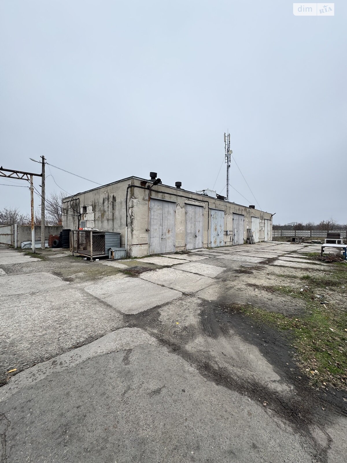 Коммерческое помещение в Днепре, продажа по Стартовая улица, район Соборный, цена: 1 300 000 долларов за объект фото 1 Коммерческое помещение в Днепре, продажа по Стартовая улица, район Соборный, цена: 1 300 000 долларов за объект фото 1