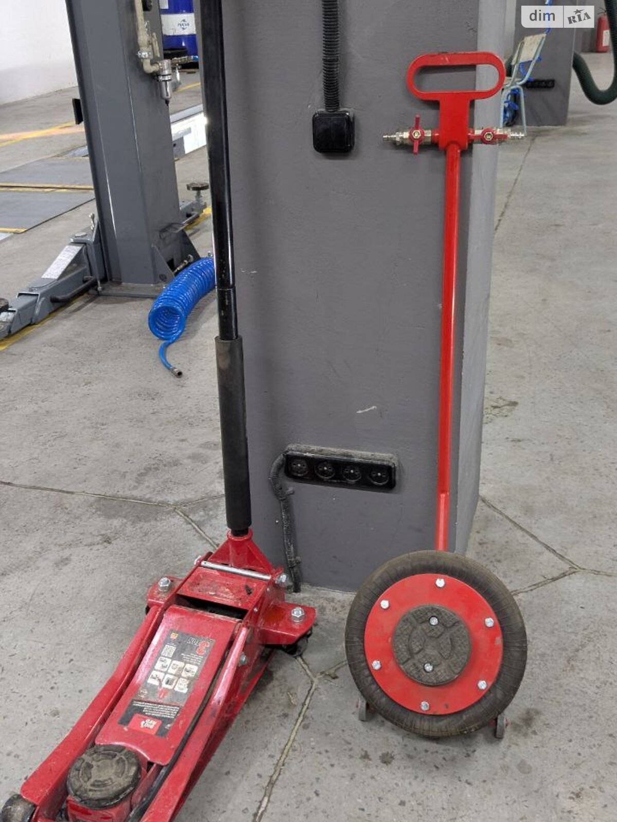 Коммерческое помещение в Днепре, продажа по Солнечная Набережная (Малиновского Маршала) улица 76, район Солнечный, цена: 1 500 000 долларов за объект фото 1 Коммерческое помещение в Днепре, продажа по Солнечная Набережная (Малиновского Маршала) улица 76, район Солнечный, цена: 1 500 000 долларов за объект фото 1