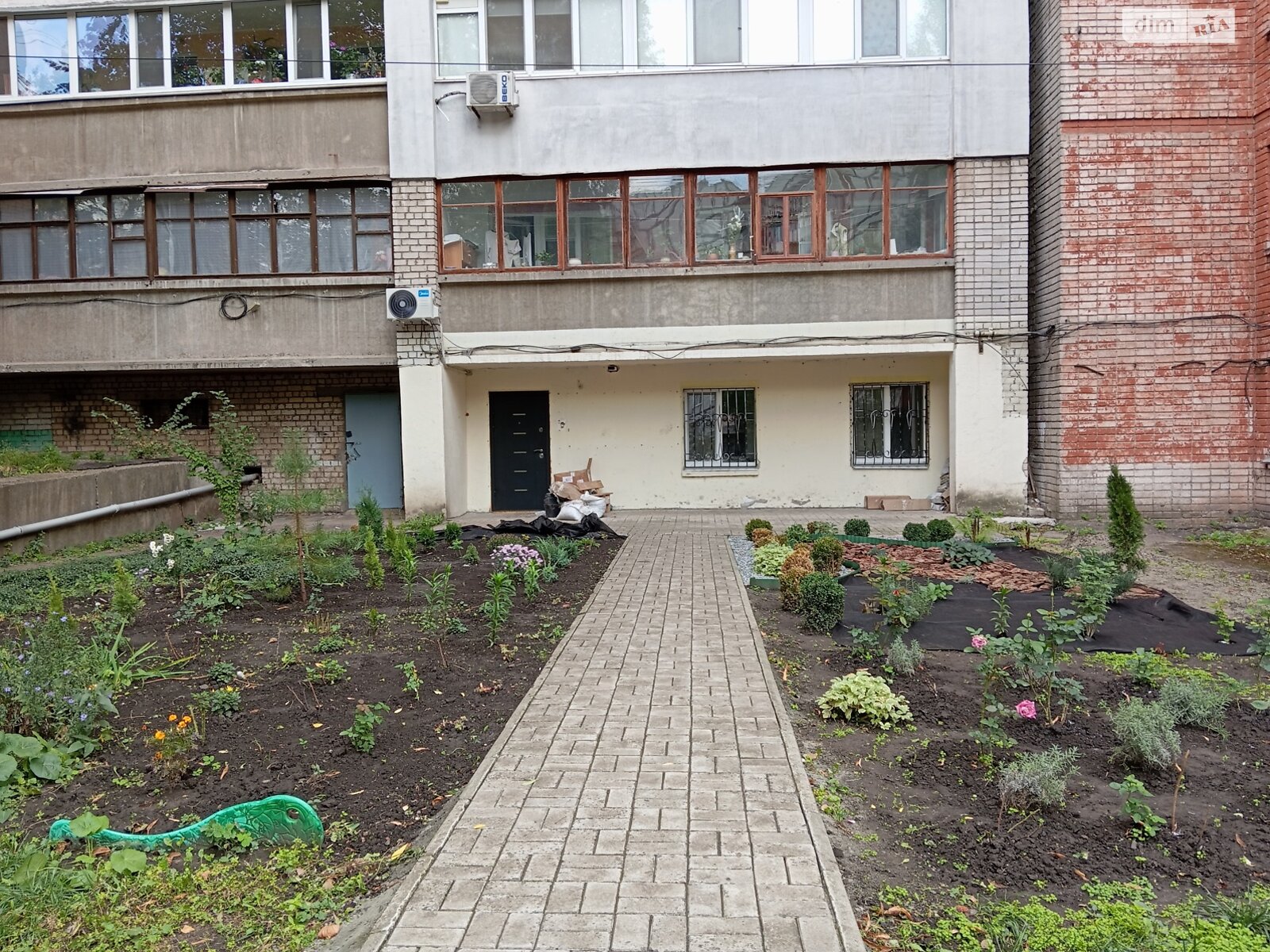 Комерційне приміщення в Дніпрі, продаж по Запорізьке шосе 48 корпус 3, район Тополя-1, ціна: 45 000 доларів за об’єкт фото 1