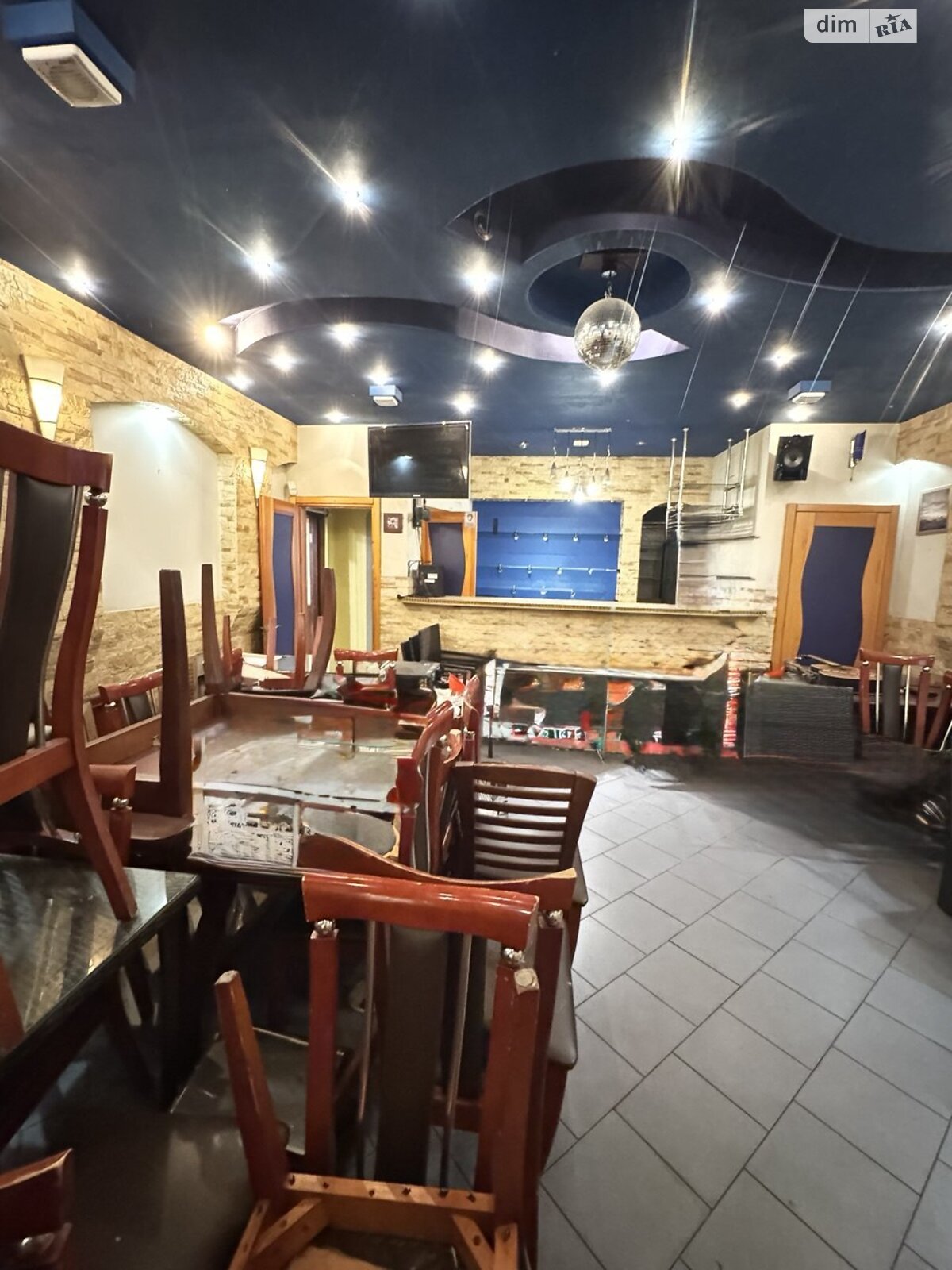 Комерційне приміщення в Дніпрі, продаж по Панікахи вулиця 77А, район Тополя-3, ціна: 128 000 доларів за об’єкт фото 1