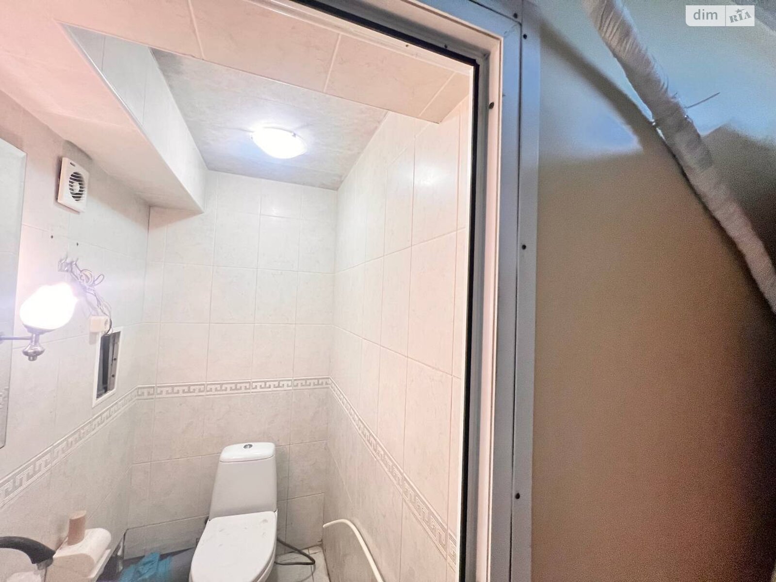 Коммерческое помещение в Днепре, продажа по Грушевского Михаила улица 4Б, район Центр, цена: 120 000 долларов за объект фото 1 Коммерческое помещение в Днепре, продажа по Грушевского Михаила улица 4Б, район Центр, цена: 120 000 долларов за объект фото 1