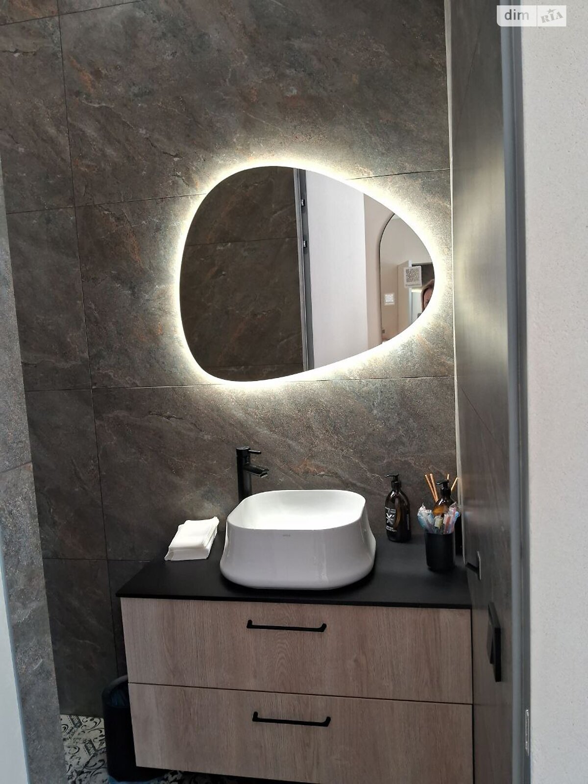 Коммерческое помещение в Днепре, продажа по Исполкомовская улица 13, район Центр, цена: 282 000 долларов за объект фото 1