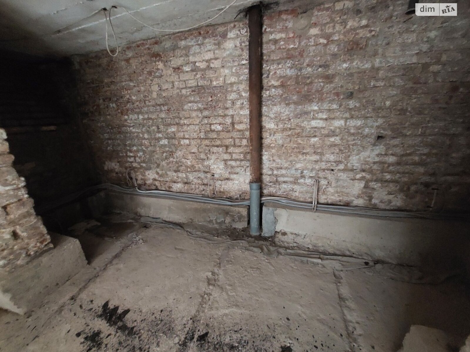 Коммерческое помещение в Дрогобыче, продажа по Подвалье улица 5, район Дрогобыч, цена: 27 000 долларов за объект фото 1 Коммерческое помещение в Дрогобыче, продажа по Подвалье улица 5, район Дрогобыч, цена: 27 000 долларов за объект фото 1