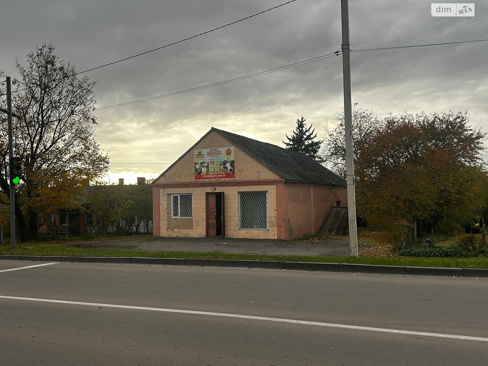 Коммерческое помещение в Дубно, продажа по Михаила Грушевского улица 122, район Дубно, цена: 100 долларов за объект фото 1