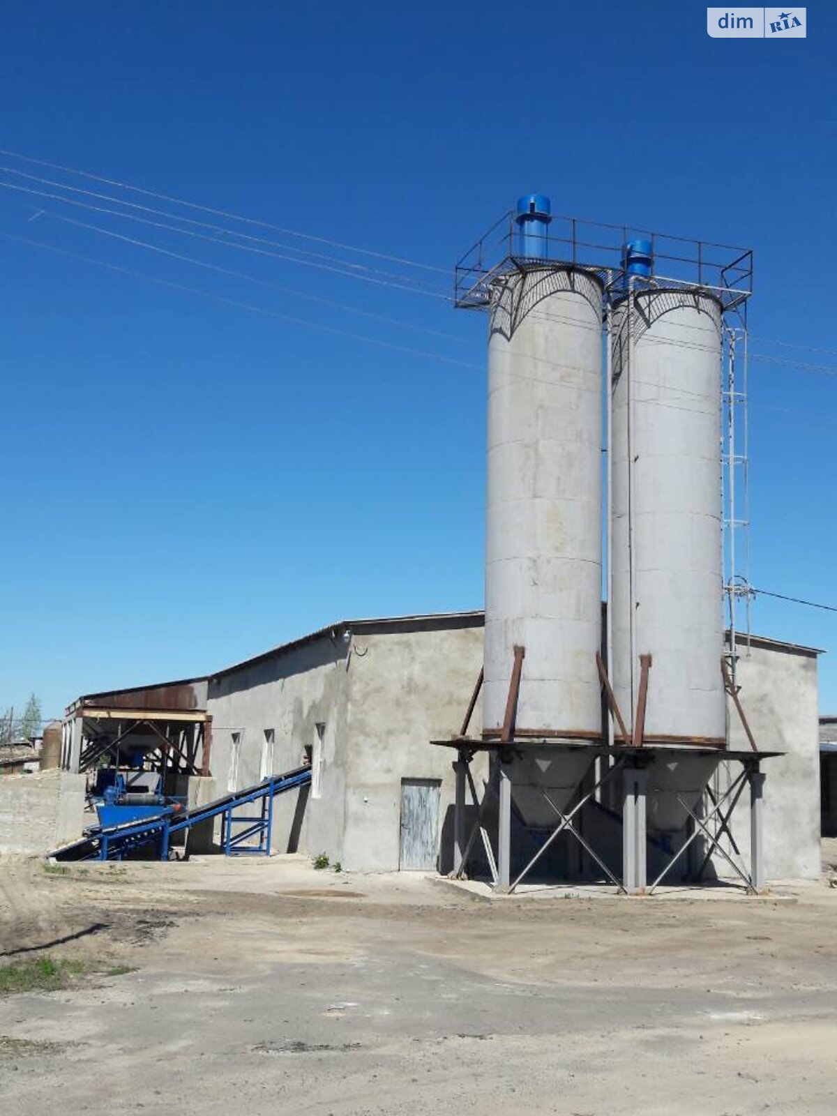 Коммерческое помещение в Дубровице, продажа по ул. Железнодорожная 3, район Дубровица, цена: 569 030 долларов за объект фото 1 Коммерческое помещение в Дубровице, продажа по ул. Железнодорожная 3, район Дубровица, цена: 569 030 долларов за объект фото 1