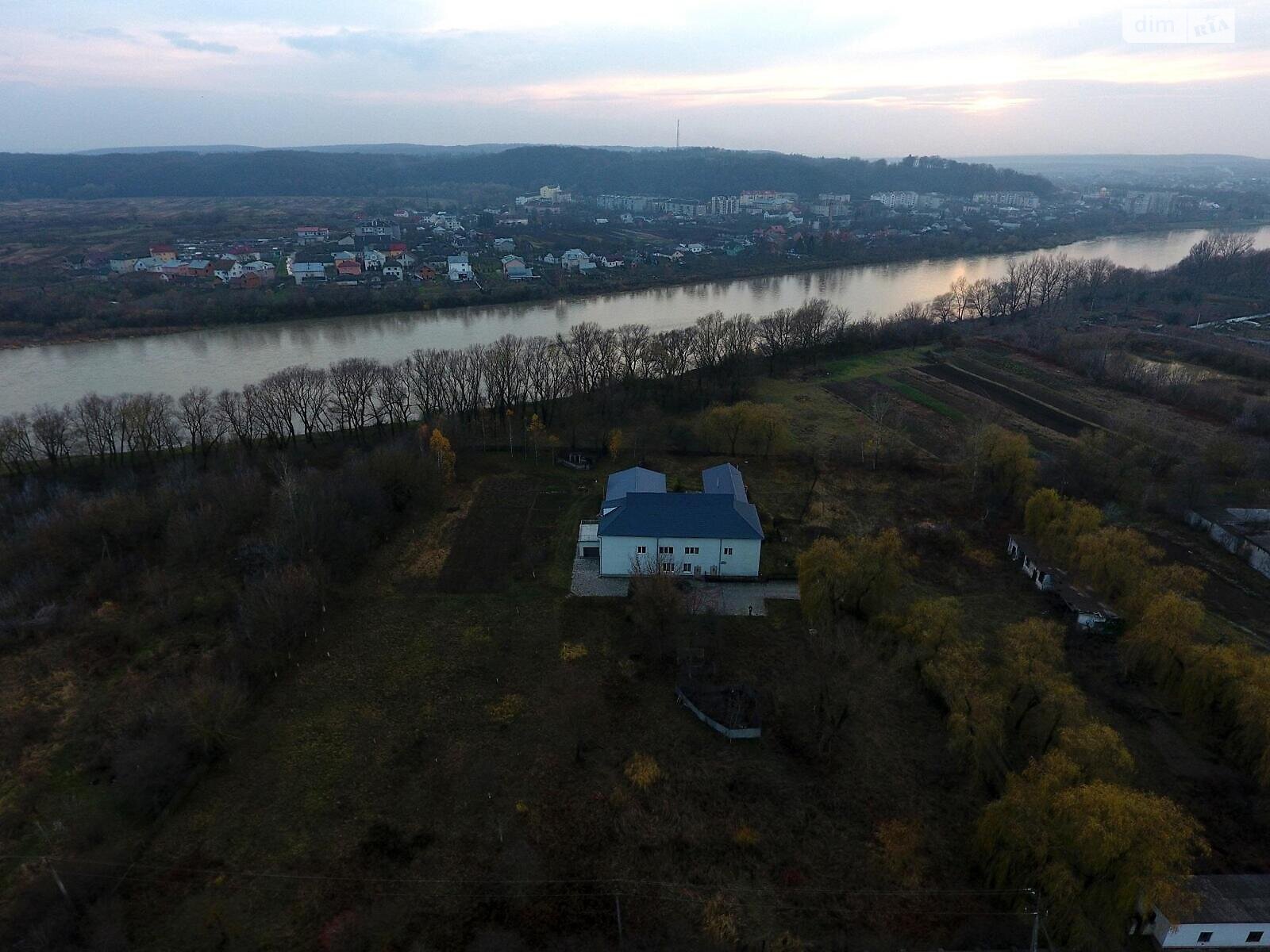 Коммерческое помещение в Галиче, продажа по Дмитрия Витовского 36, район Галич, цена: 120 000 долларов за объект фото 1