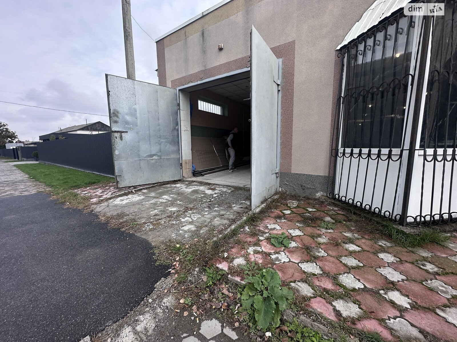 Коммерческое помещение в Гнивани, Соборная улица, цена продажи: 295 000 долларов за объект фото 1