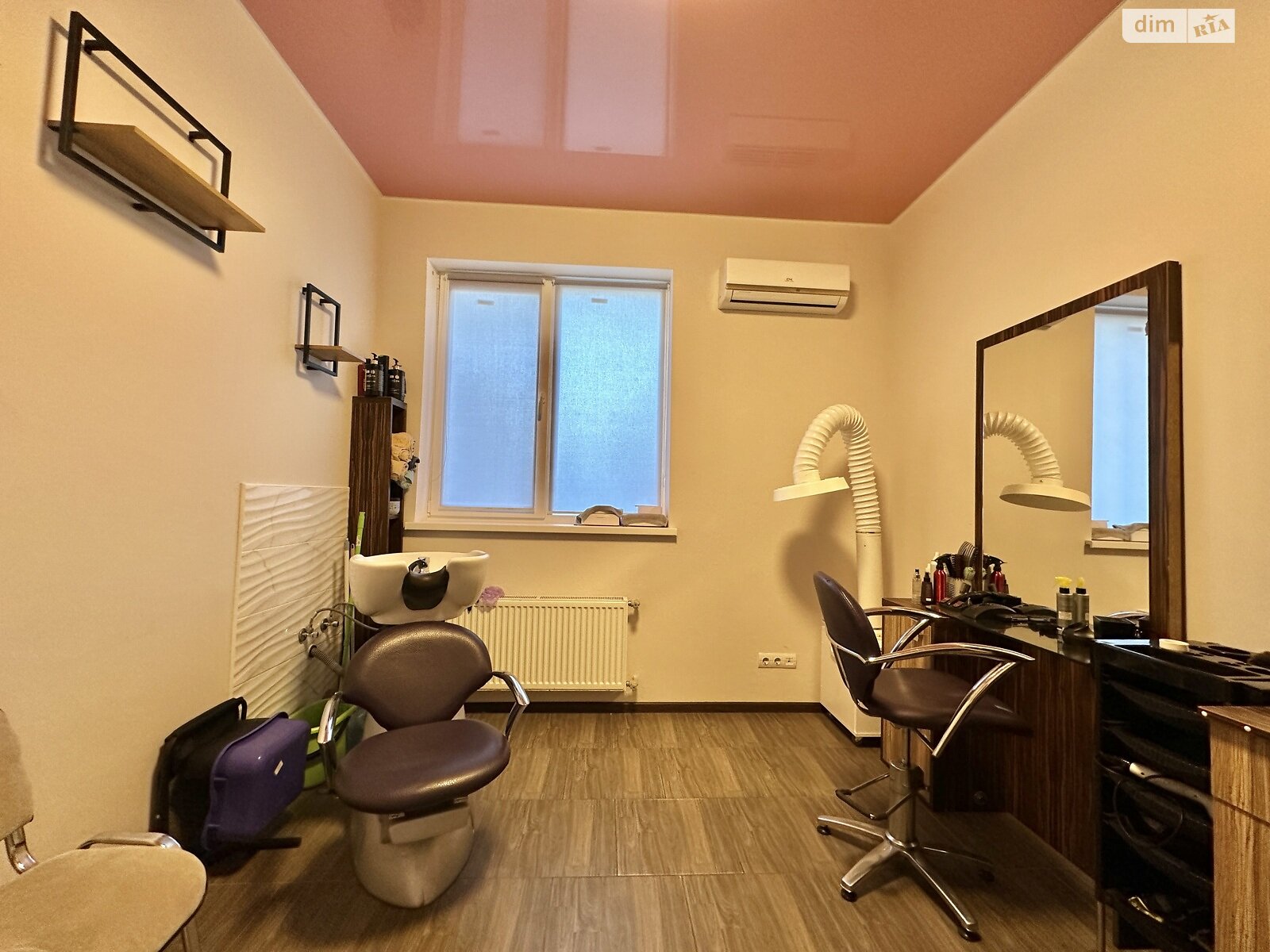 Коммерческое помещение в Горенке, Садовая улица 25А, цена: продажи 470 000 долларов за объект фото 1 Коммерческое помещение в Горенке, Садовая улица 25А, цена продажи: 470 000 долларов за объект фото 1