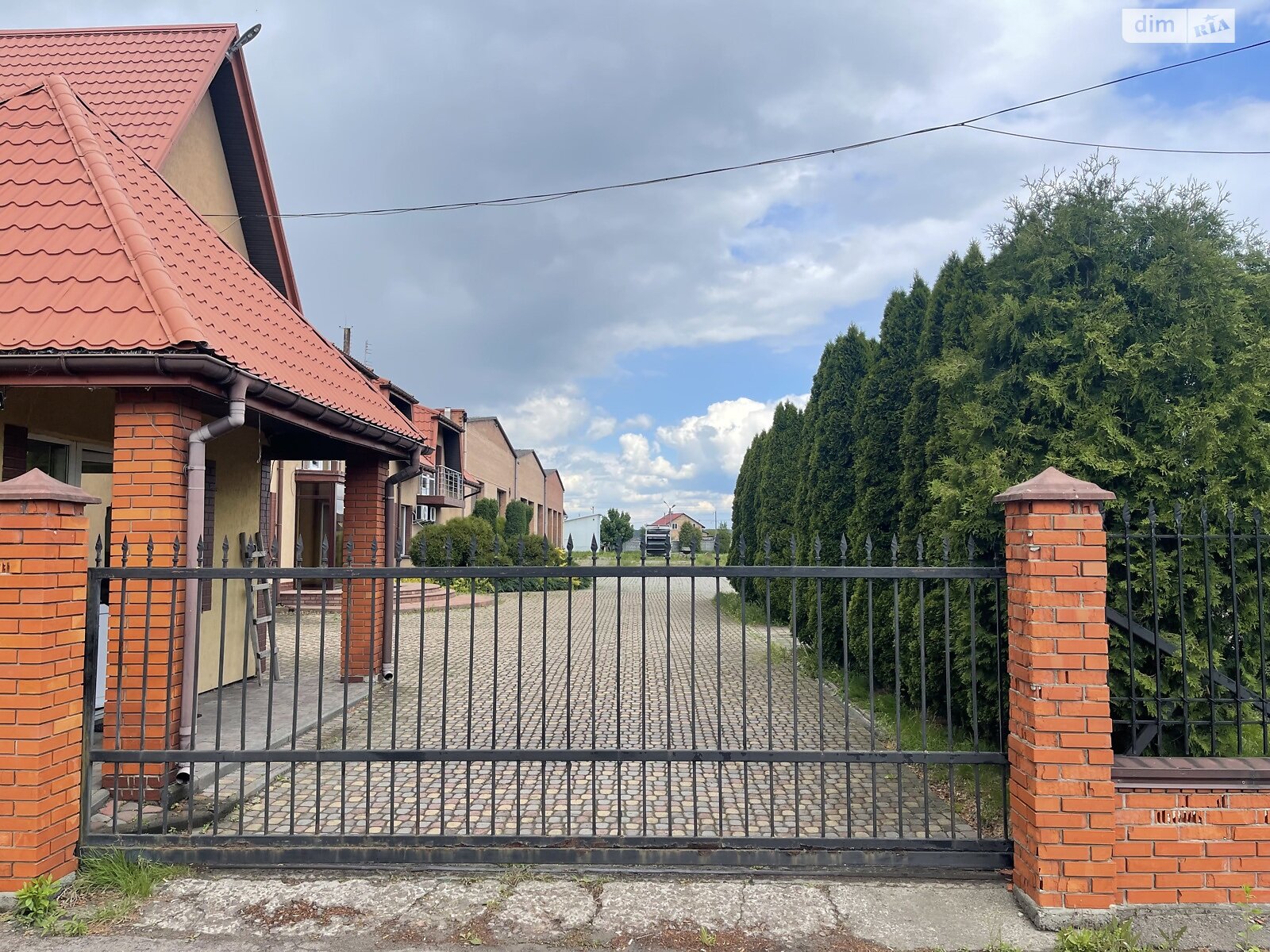 Коммерческое помещение в Городке, Ивасюка улица, цена: продажи 600 000 долларов за объект фото 1 Коммерческое помещение в Городке, Ивасюка улица, цена продажи: 600 000 долларов за объект фото 1
