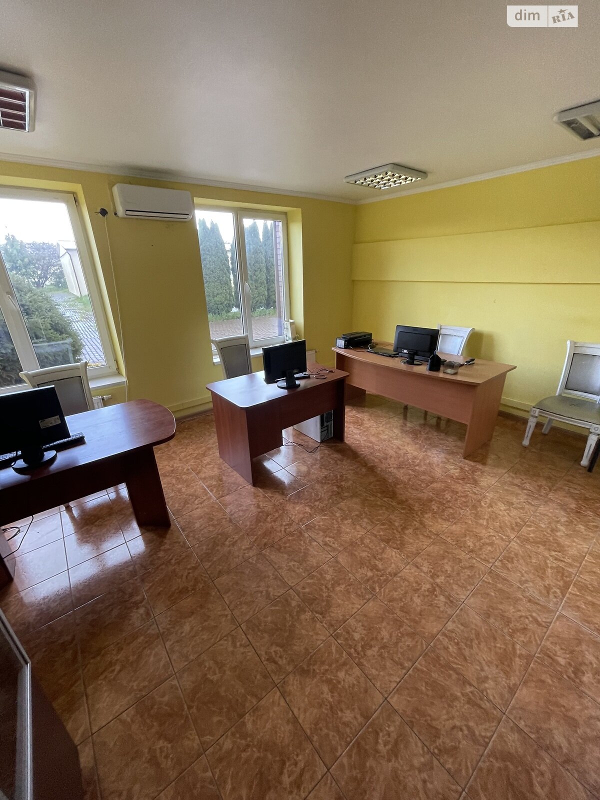 Коммерческое помещение в Городке, Ивасюка улица, цена: продажи 600 000 долларов за объект фото 1 Коммерческое помещение в Городке, Ивасюка улица, цена продажи: 600 000 долларов за объект фото 1