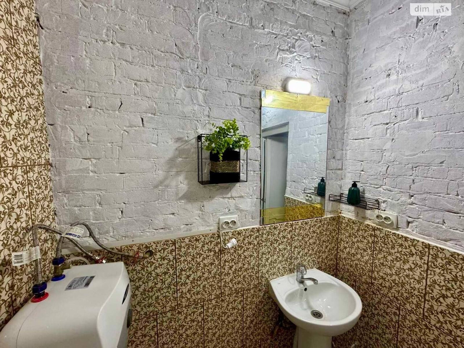 Коммерческое помещение в Гостомеле, Прорезная улица 15, цена: продажи 65 000 долларов за объект фото 1 Коммерческое помещение в Гостомеле, Прорезная улица 15, цена продажи: 65 000 долларов за объект фото 1