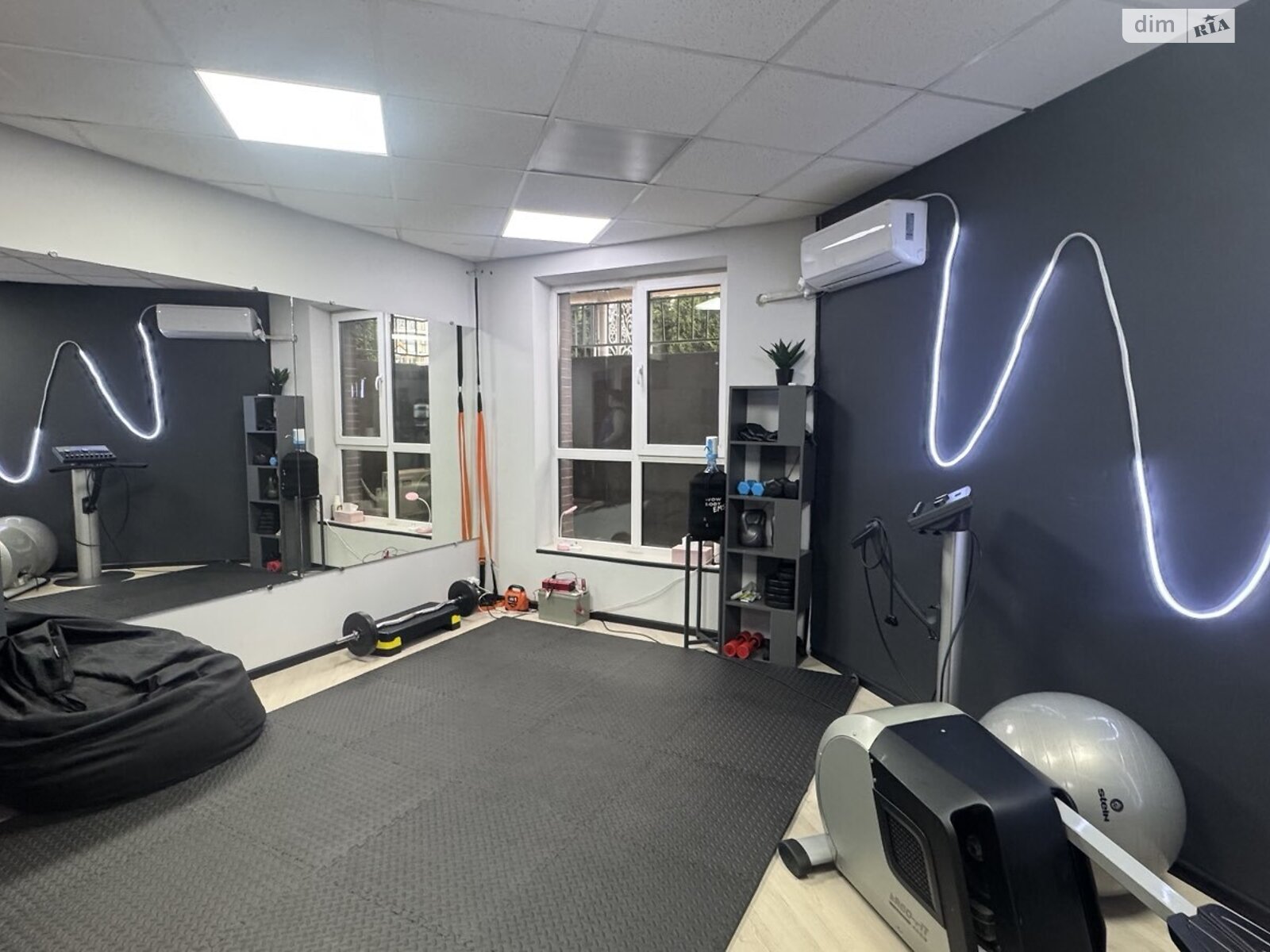 Коммерческое помещение в Гостомеле, Прорезная улица 9, цена продажи: 53 000 долларов за объект фото 1