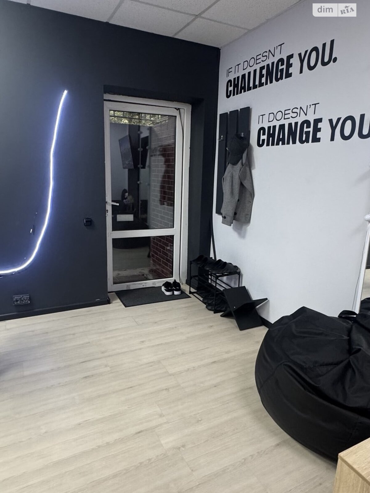 Коммерческое помещение в Гостомеле, Прорезная улица 9, цена продажи: 53 000 долларов за объект фото 1