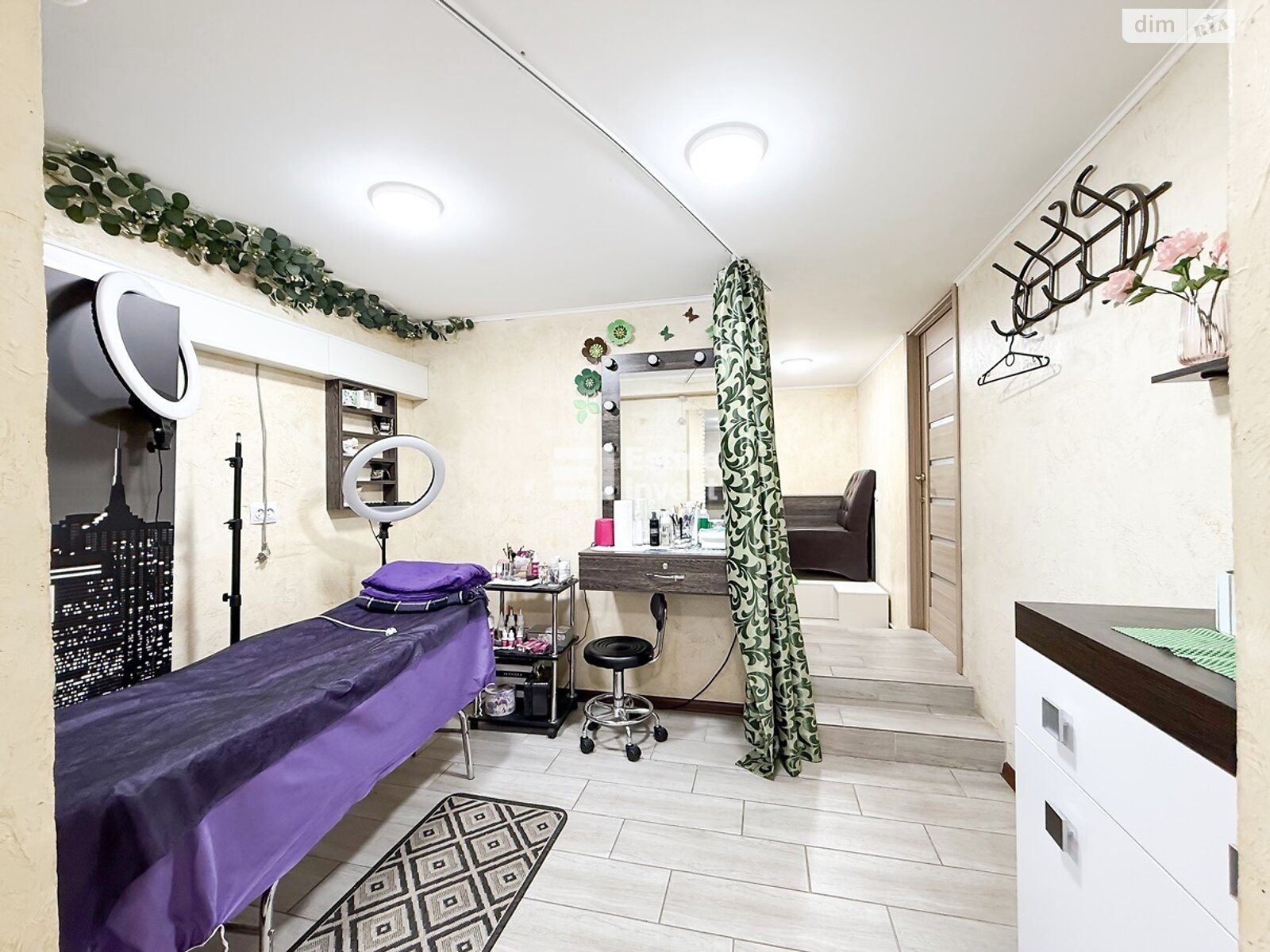 Коммерческое помещение в Харькове, Гвардейцев-Широнинцев улица 81, цена: продажи 40 000 долларов за объект фото 1 Коммерческое помещение в Харькове, Гвардейцев-Широнинцев улица 81, цена продажи: 40 000 долларов за объект фото 1