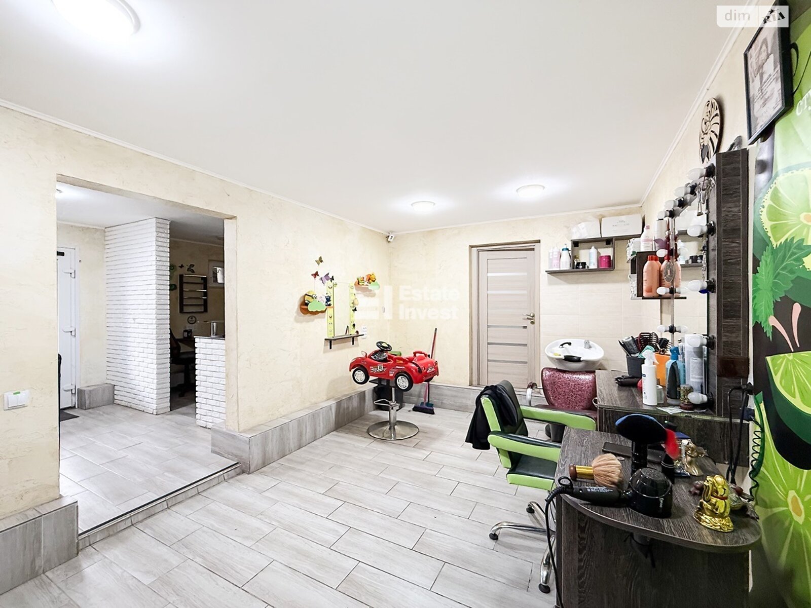 Коммерческое помещение в Харькове, Гвардейцев-Широнинцев улица 81, цена: продажи 40 000 долларов за объект фото 1 Коммерческое помещение в Харькове, Гвардейцев-Широнинцев улица 81, цена продажи: 40 000 долларов за объект фото 1