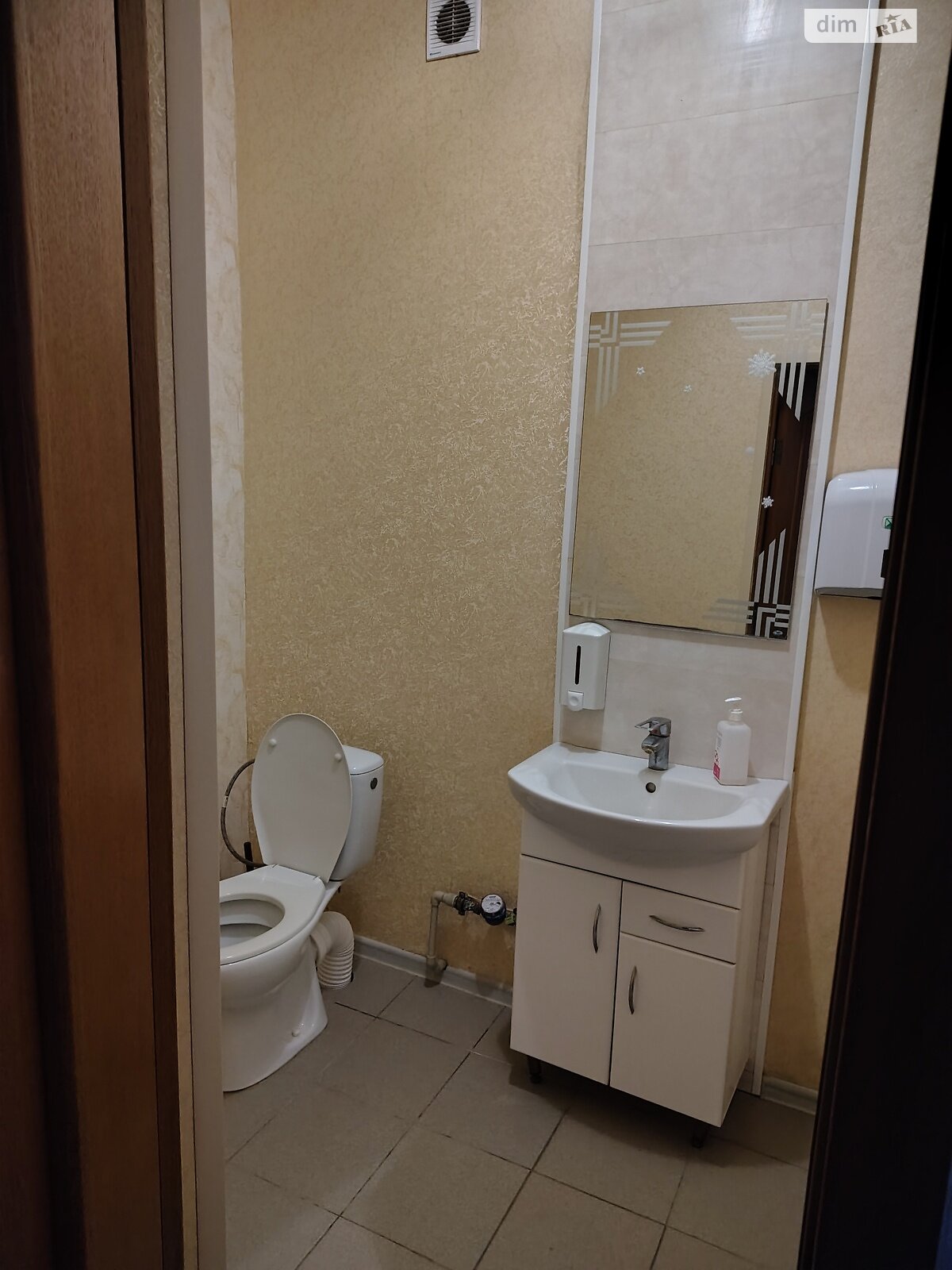 Коммерческое помещение в Харькове, продажа по Болбочана Петра улица 3, район Холодная Гора, цена: 45 000 долларов за объект фото 1 Коммерческое помещение в Харькове, продажа по Болбочана Петра улица 3, район Холодная Гора, цена: 45 000 долларов за объект фото 1