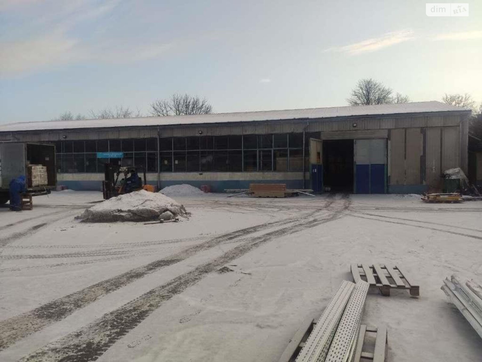 Коммерческое помещение в Харькове, продажа по Коцарская улица, район Холодногорский, цена: 230 000 долларов за объект фото 1 Коммерческое помещение в Харькове, продажа по Коцарская улица, район Холодногорский, цена: 230 000 долларов за объект фото 1