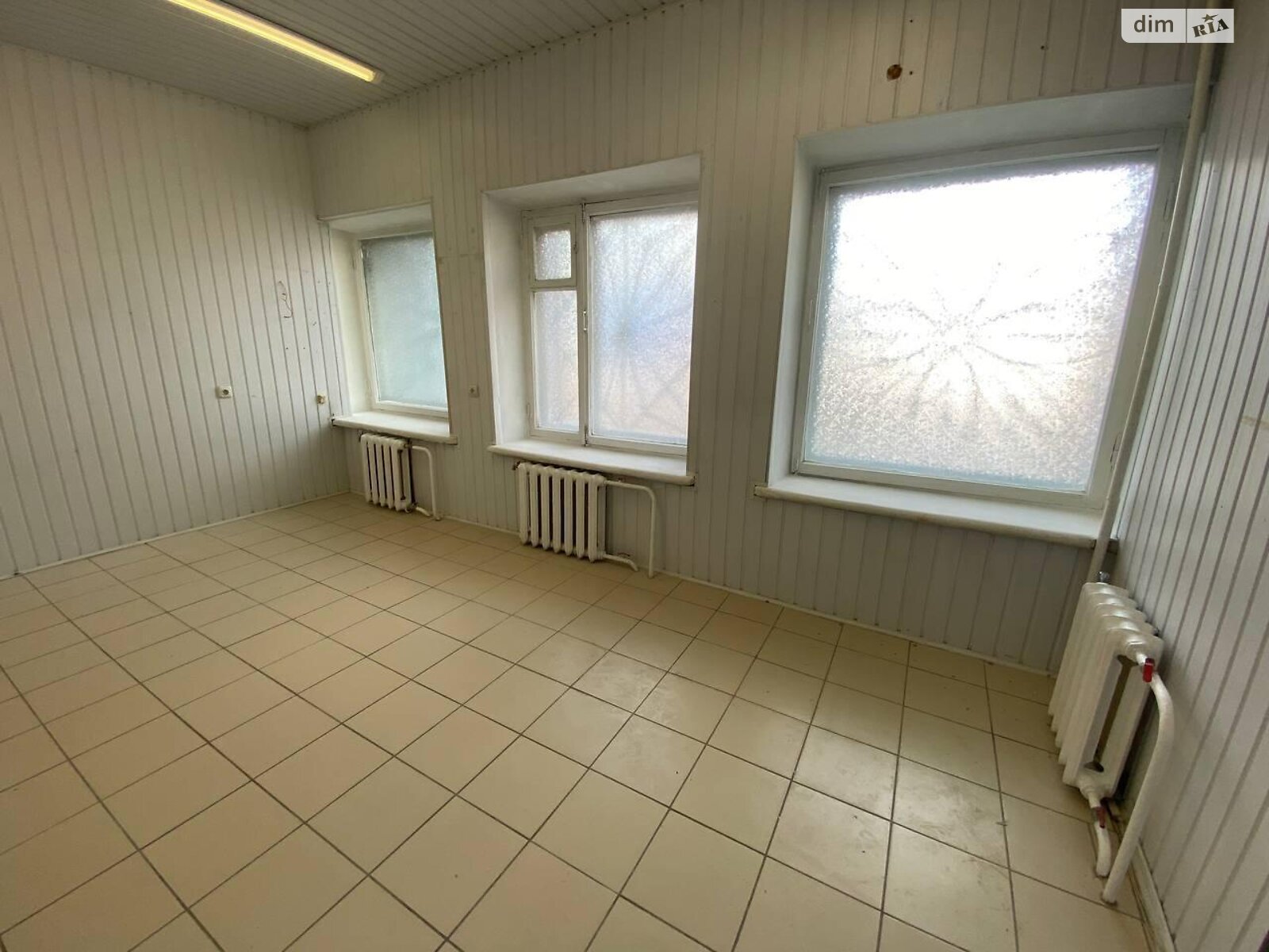 Коммерческое помещение в Харькове, продажа по Московский проспект 206А, район Новые Дома, цена: 40 000 долларов за объект фото 1 Коммерческое помещение в Харькове, продажа по Московский проспект 206А, район Новые Дома, цена: 40 000 долларов за объект фото 1