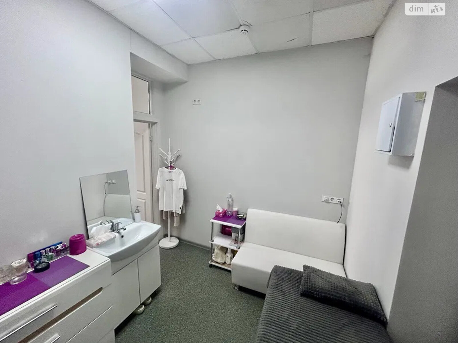 Комерційне приміщення в Харкові, продаж по Аврамівська вулиця 4, район Рубанівка, ціна: 69 999 доларів за об’єкт фото 1 Комерційне приміщення в Харкові, продаж по Аврамівська вулиця 4, район Рубанівка, ціна: 69 999 доларів за об’єкт фото 1