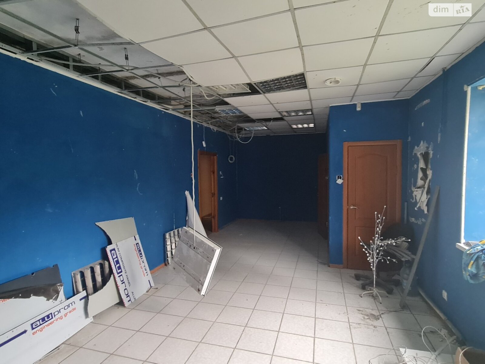 Комерційне приміщення в Харкові, продаж по Бучми вулиця 46, район Салтівський, ціна: 98 000 доларів за об’єкт фото 1 Комерційне приміщення в Харкові, продаж по Бучми вулиця 46, район Салтівський, ціна: 98 000 доларів за об’єкт фото 1