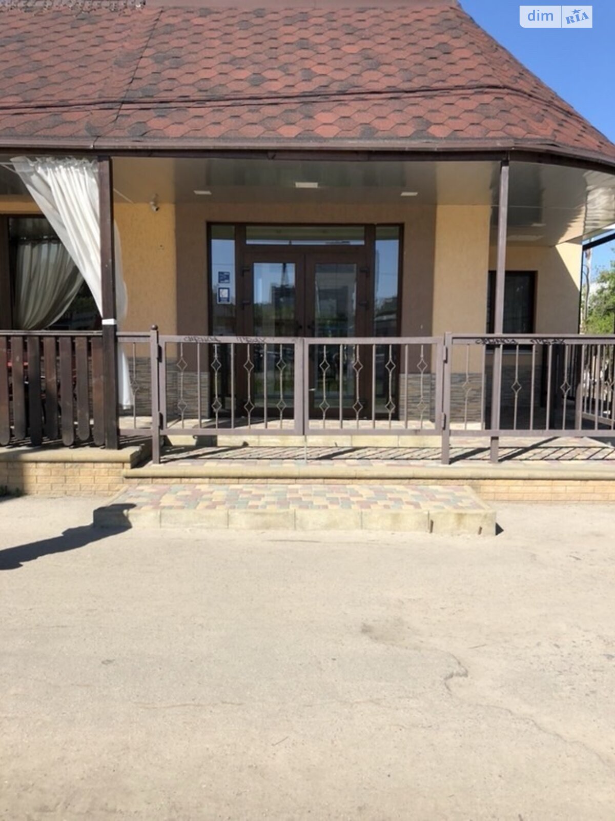 Коммерческое помещение в Харькове, продажа по Юбилейный проспект 55/61, район Салтовский, цена: 450 000 долларов за объект фото 1 Коммерческое помещение в Харькове, продажа по Юбилейный проспект 55/61, район Салтовский, цена: 450 000 долларов за объект фото 1