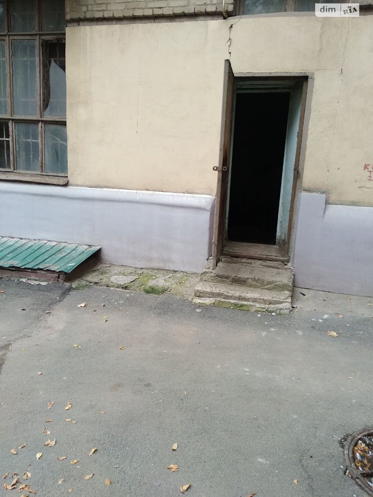 Коммерческое помещение в Харькове, продажа по Героев Харькова (Московский) проспект 102/112, район Слободской, цена: 20 000 долларов за объект фото 1