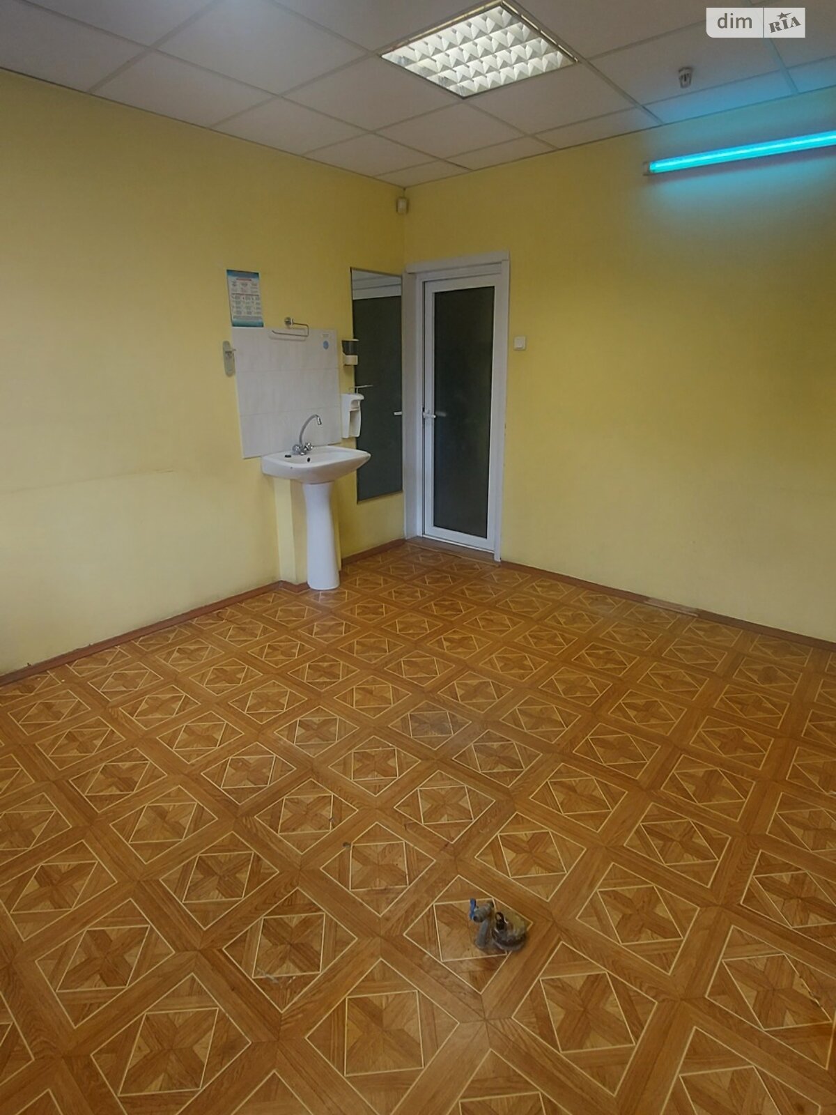 Коммерческое помещение в Харькове, продажа по Мироносицкая улица 63, район Центр, цена: 59 000 долларов за объект фото 1 Коммерческое помещение в Харькове, продажа по Мироносицкая улица 63, район Центр, цена: 59 000 долларов за объект фото 1