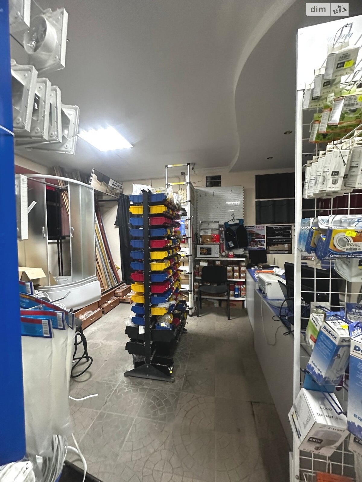 Комерційне приміщення в Херсоні, продаж по Залізнична вулиця 15, район Суворовський, ціна: 86 067 доларів за об’єкт фото 1 Комерційне приміщення в Херсоні, продаж по Залізнична вулиця 15, район Суворовський, ціна: 86 067 доларів за об’єкт фото 1