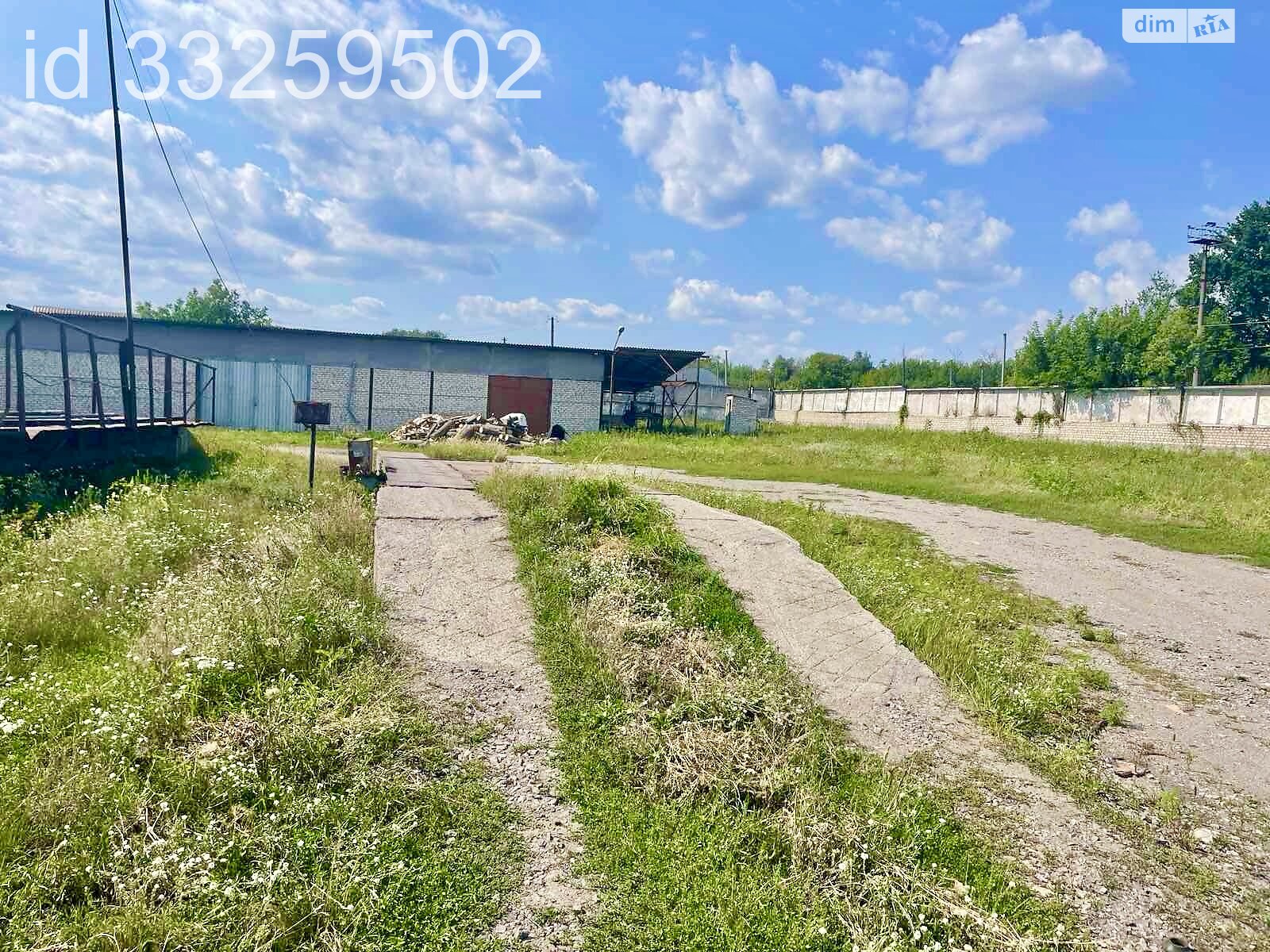 Коммерческое помещение в Хмельнике, продажа по Привокзальная улица, цена: 230 000 долларов за объект фото 1 Коммерческое помещение в Хмельнике, продажа по Привокзальная улица, цена: 230 000 долларов за объект фото 1